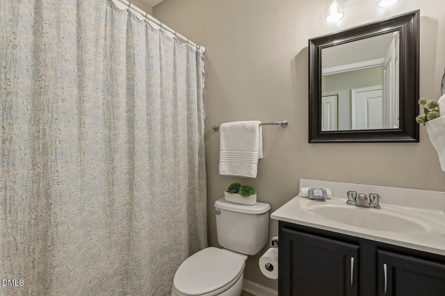 032-036-Bathroom 2-1500x999 - 2456 Baslow Drive, Apex, NC 27539, Apex