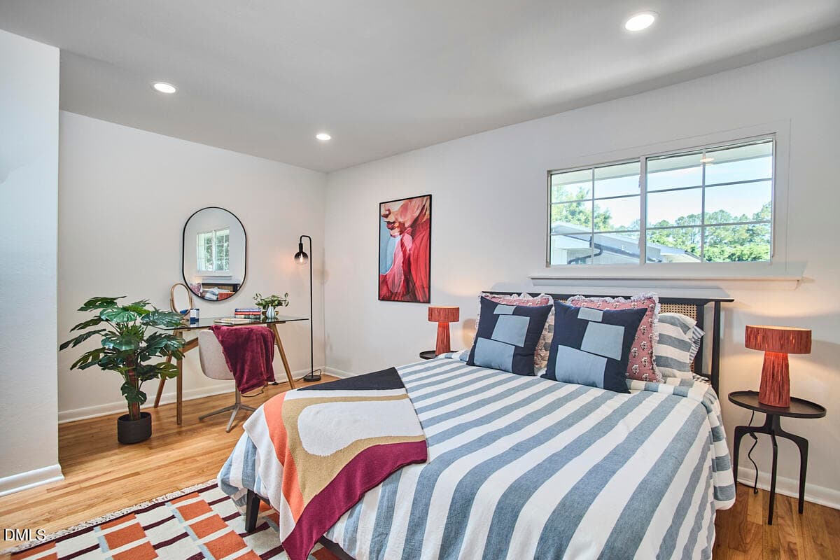 042 - 2600 Noble Road B, Raleigh, NC 27608, Raleigh