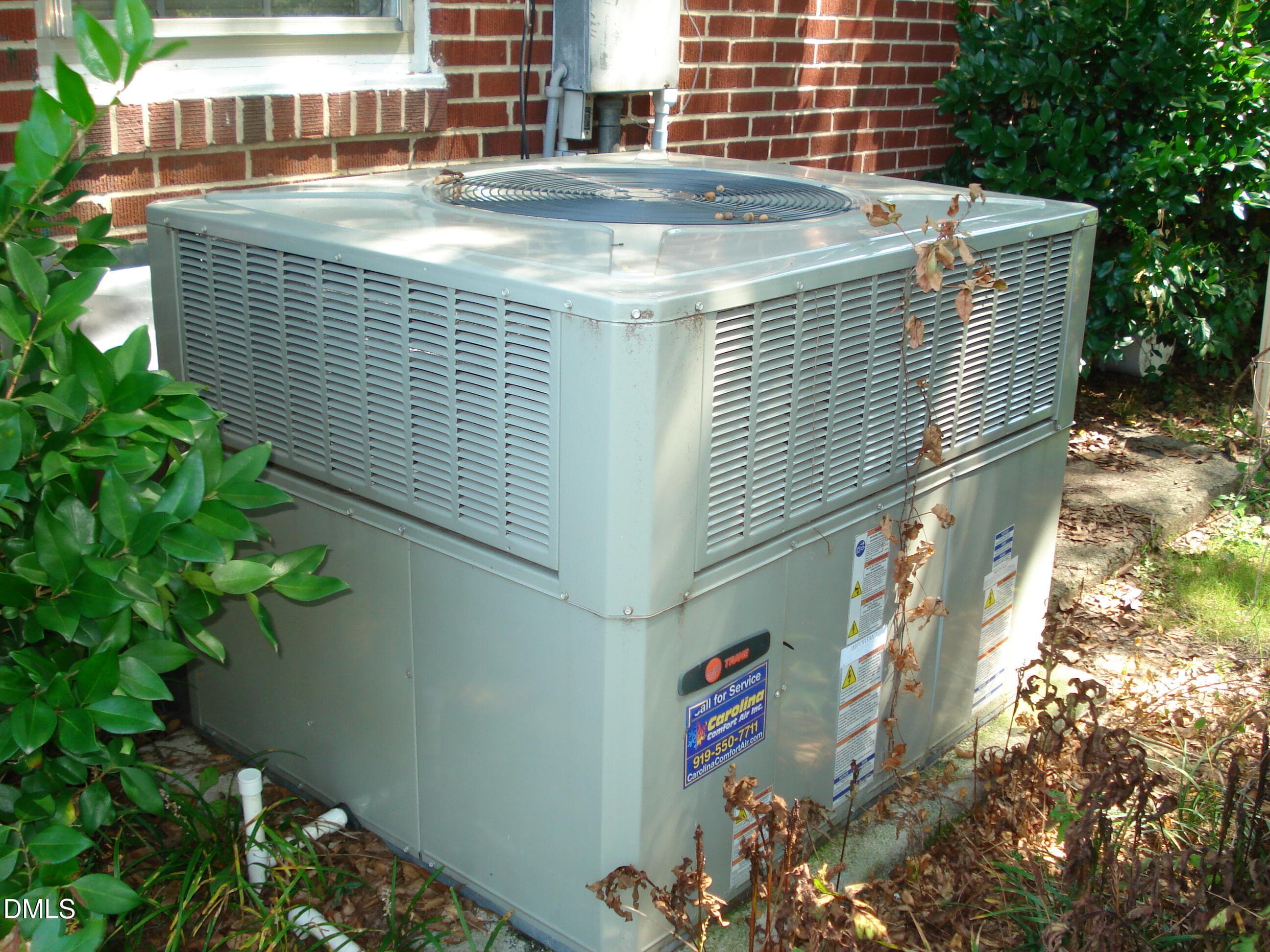 DSC09779 - 700 N Raiford Street, Selma, NC 27576