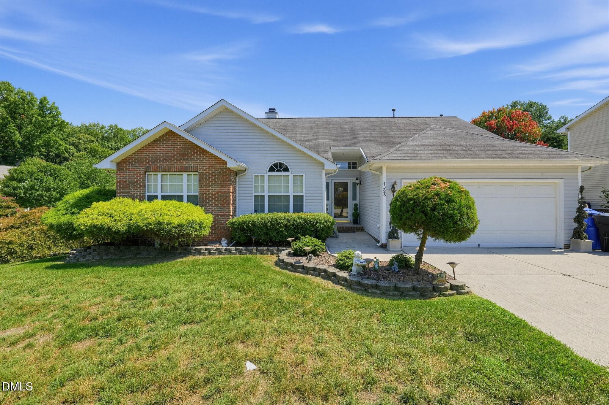 1325 Kendallwood Drive, Kernersville, NC 27284