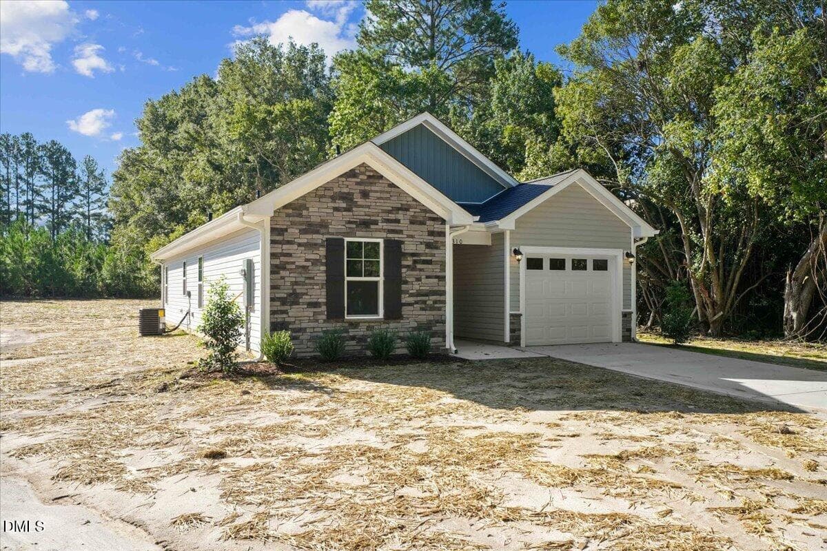 04-310 E Howard St-4 - 310 E Howard Street, Roseboro, NC 28382, Roseboro