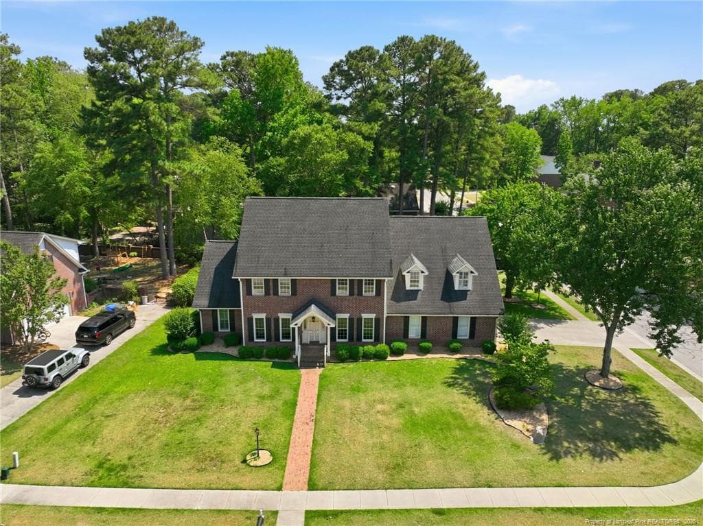 Photo 2 - 3525 Prestwick Drive, Fayetteville, NC 28303, Fayetteville