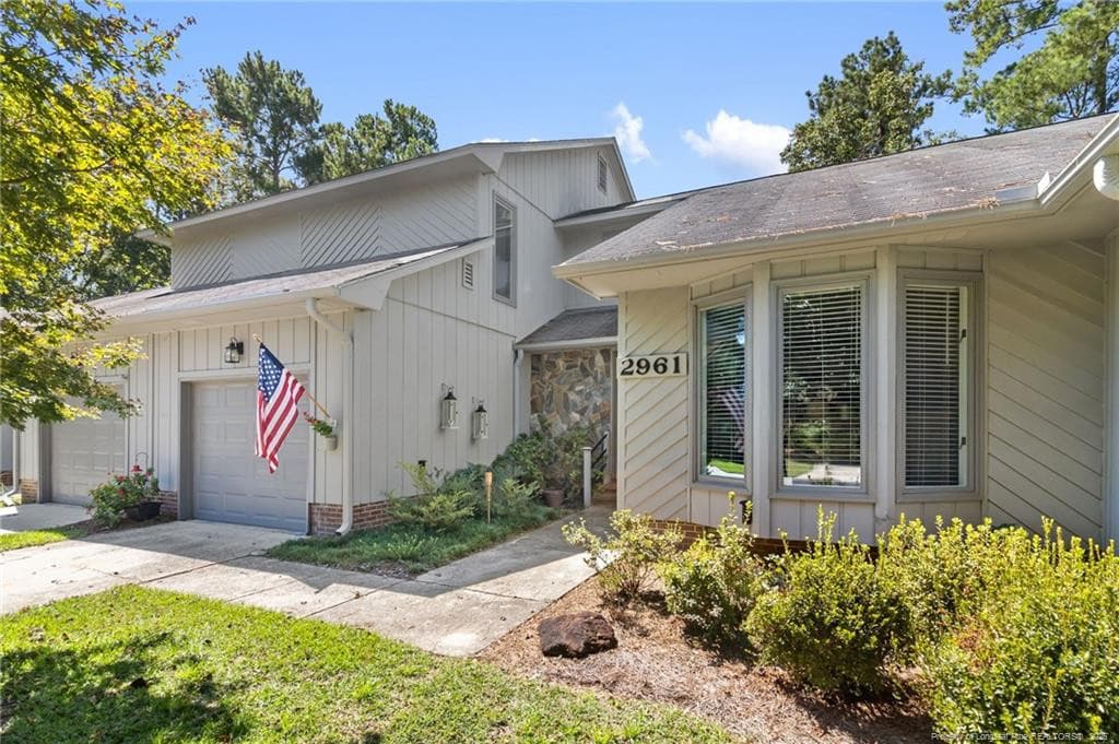 Photo 2 - 2961 Wedgeview Drive, Fayetteville, NC 28306, Fayetteville