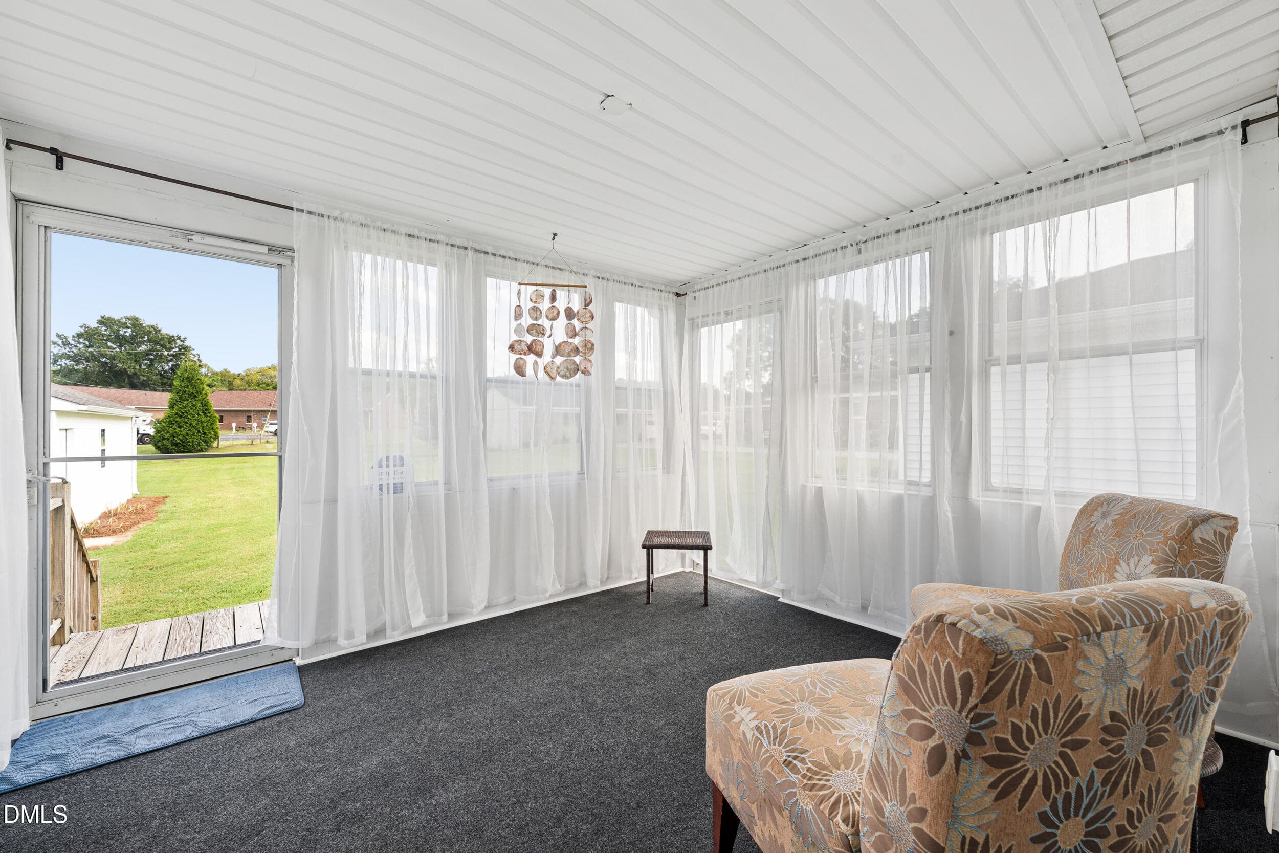 Sunroom - 1035 W Saint James Street, Tarboro, NC 27886, Tarboro