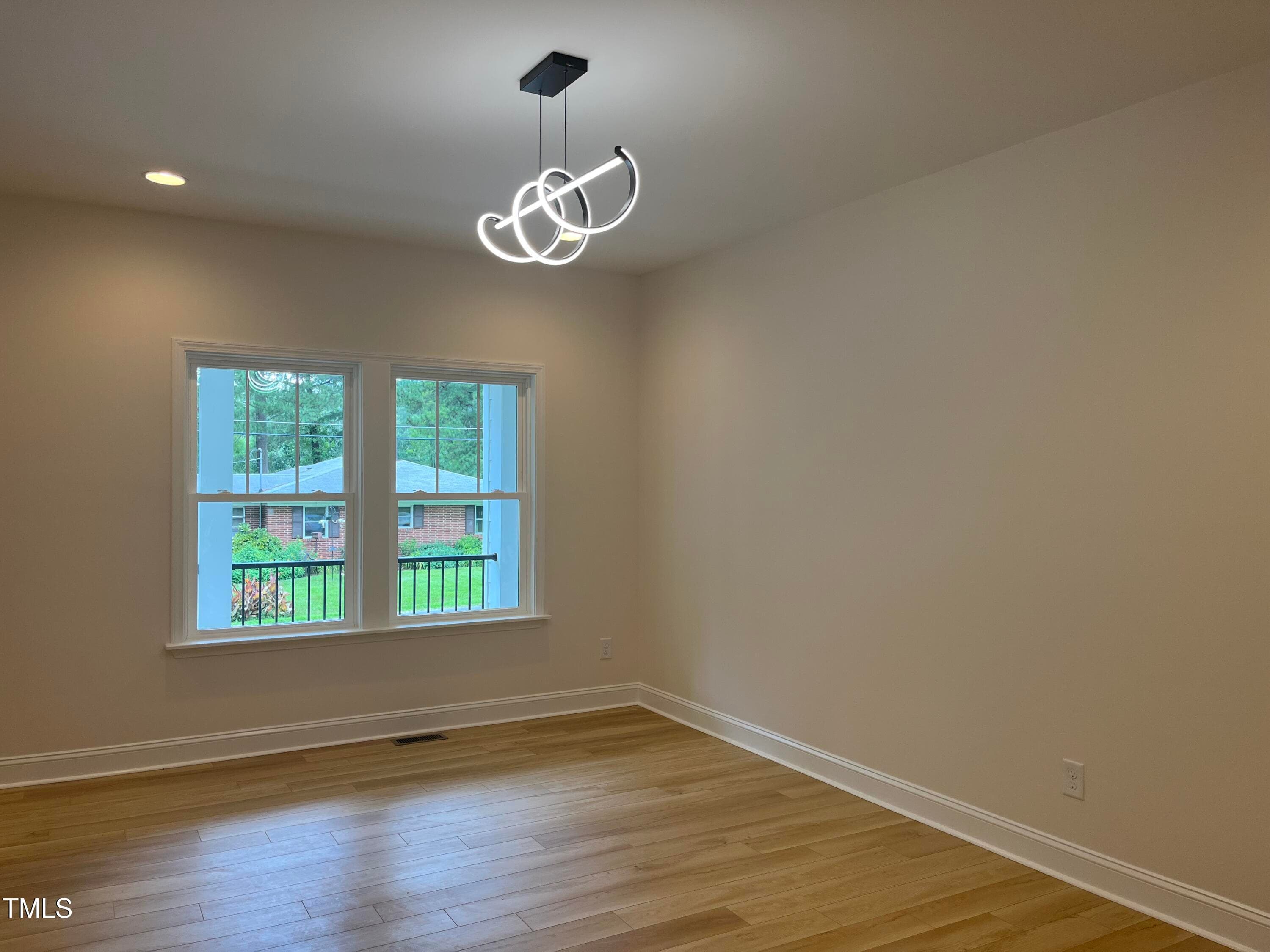 IMG_8333 - 313 W Cornwallis Road, Durham, NC 27707