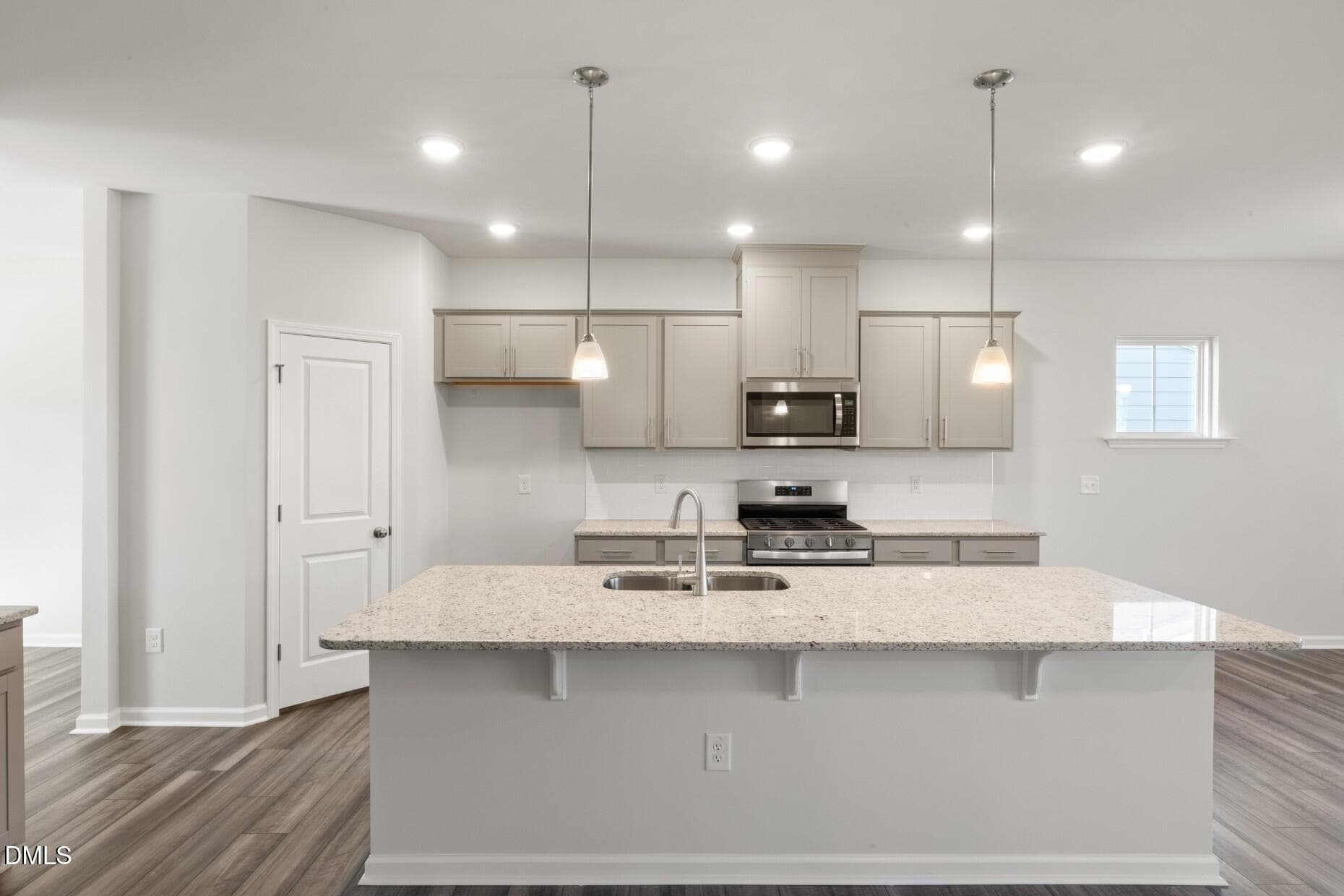 E401 #527 653 Ben Ledi 1st Floor (2) - 653 Ben Ledi Court, Raleigh, NC 27603, Raleigh