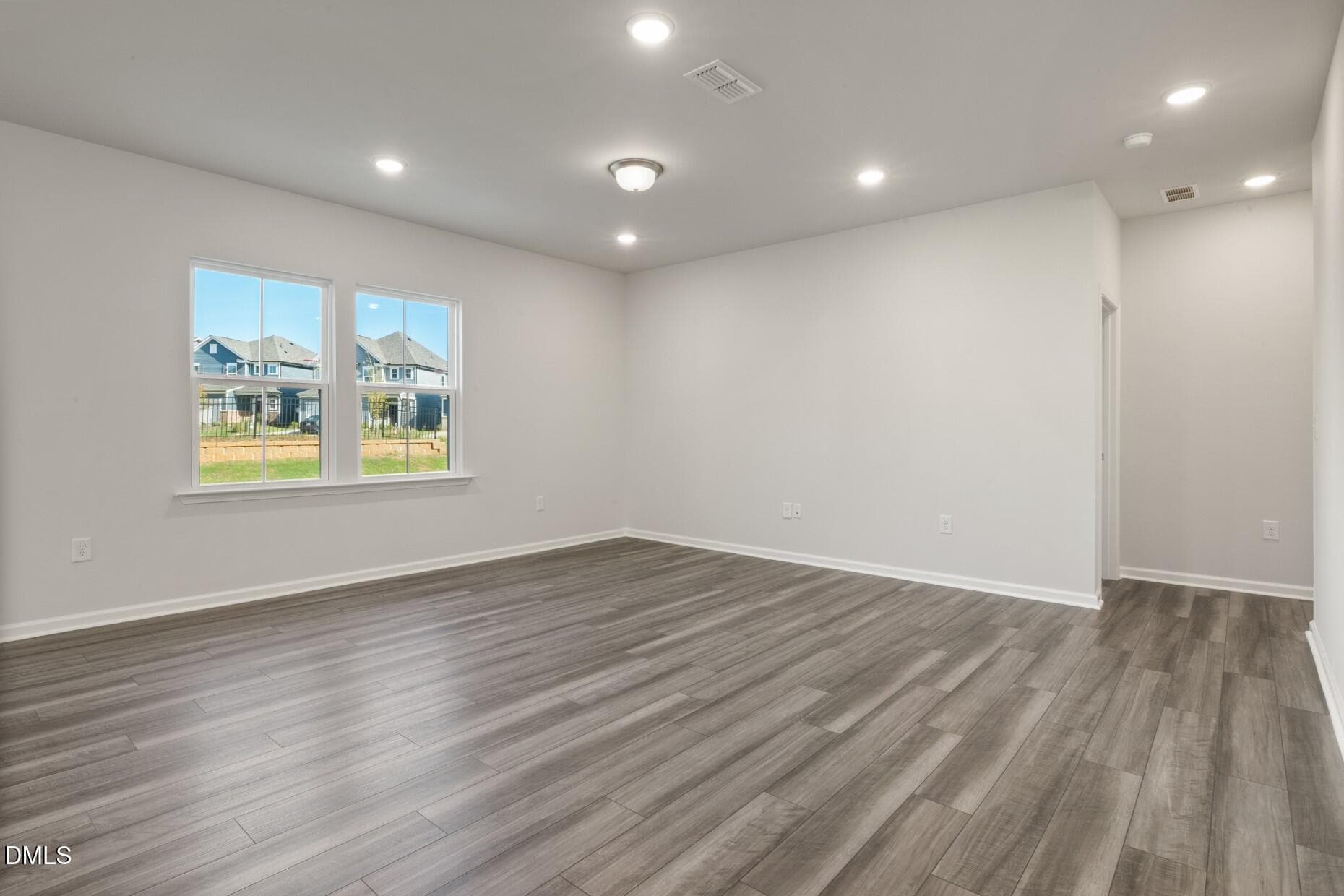 E401 #527 653 Ben Ledi 1st Floor (6) - 653 Ben Ledi Court, Raleigh, NC 27603, Raleigh