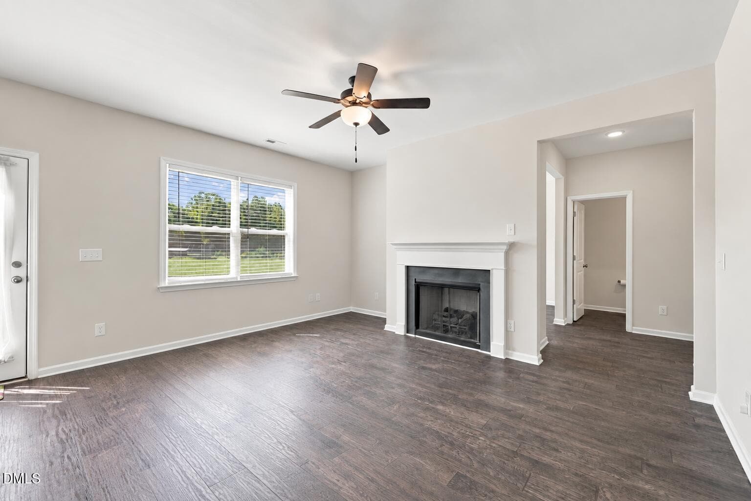 Family Room (1) - 202 Queenstown Drive, Kenly, NC 27542, Kenly