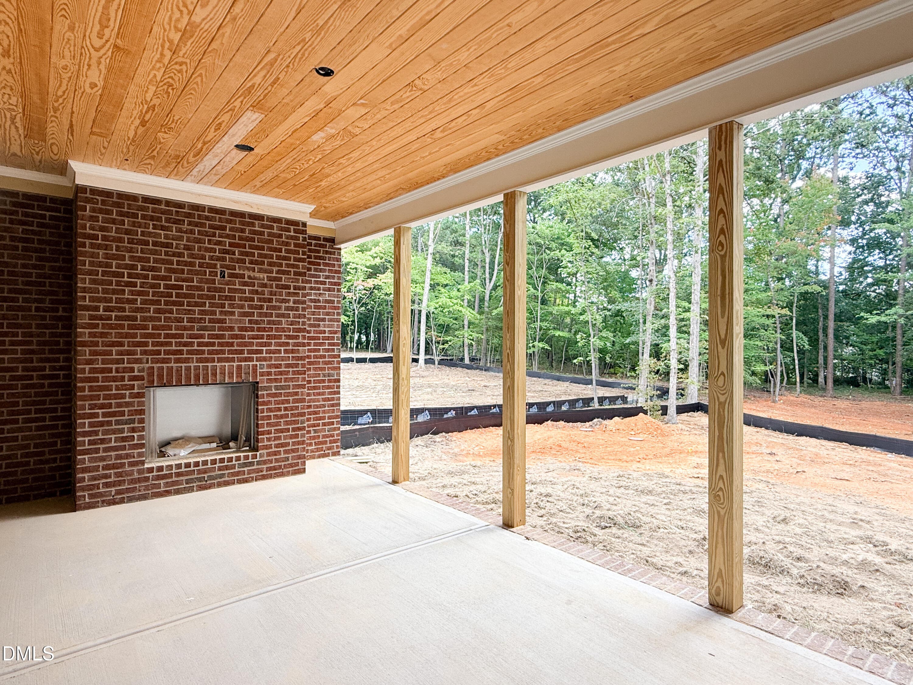 27 - Outdoor Fireplace-2 - 333 Black Caviar Way, Raleigh, NC 27603, Raleigh