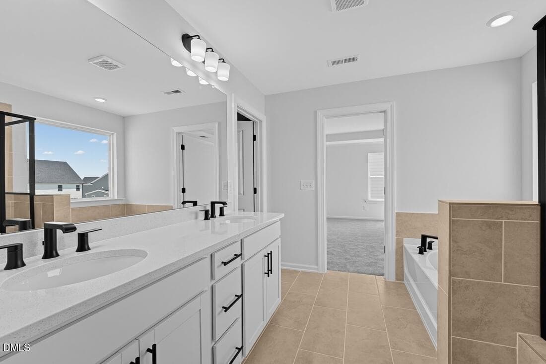hj-nc-raleigh-silverstone-traditional-as - 2032 Mayglass Drive, Knightdale, NC 27545, Knightdale