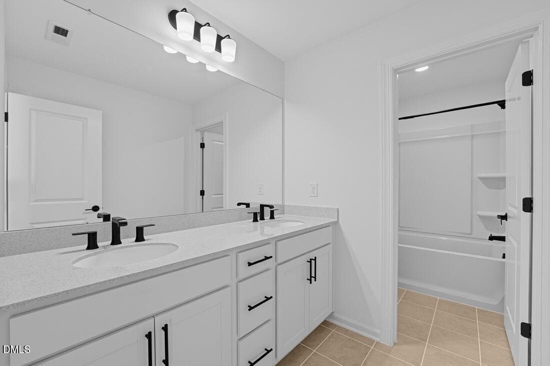 hj-nc-raleigh-silverstone-traditional-as - 2032 Mayglass Drive, Knightdale, NC 27545, Knightdale