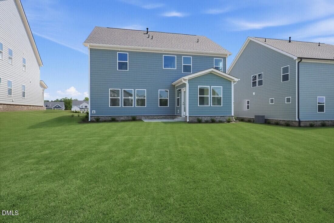 hj-nc-raleigh-silverstone-traditional-as - 2032 Mayglass Drive, Knightdale, NC 27545, Knightdale