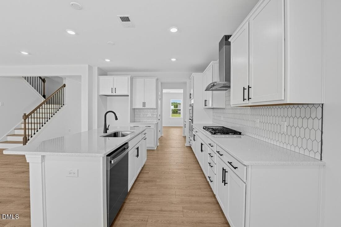 hj-nc-raleigh-silverstone-traditional-sh - 2040 Mayglass Drive, Knightdale, NC 27545, Knightdale