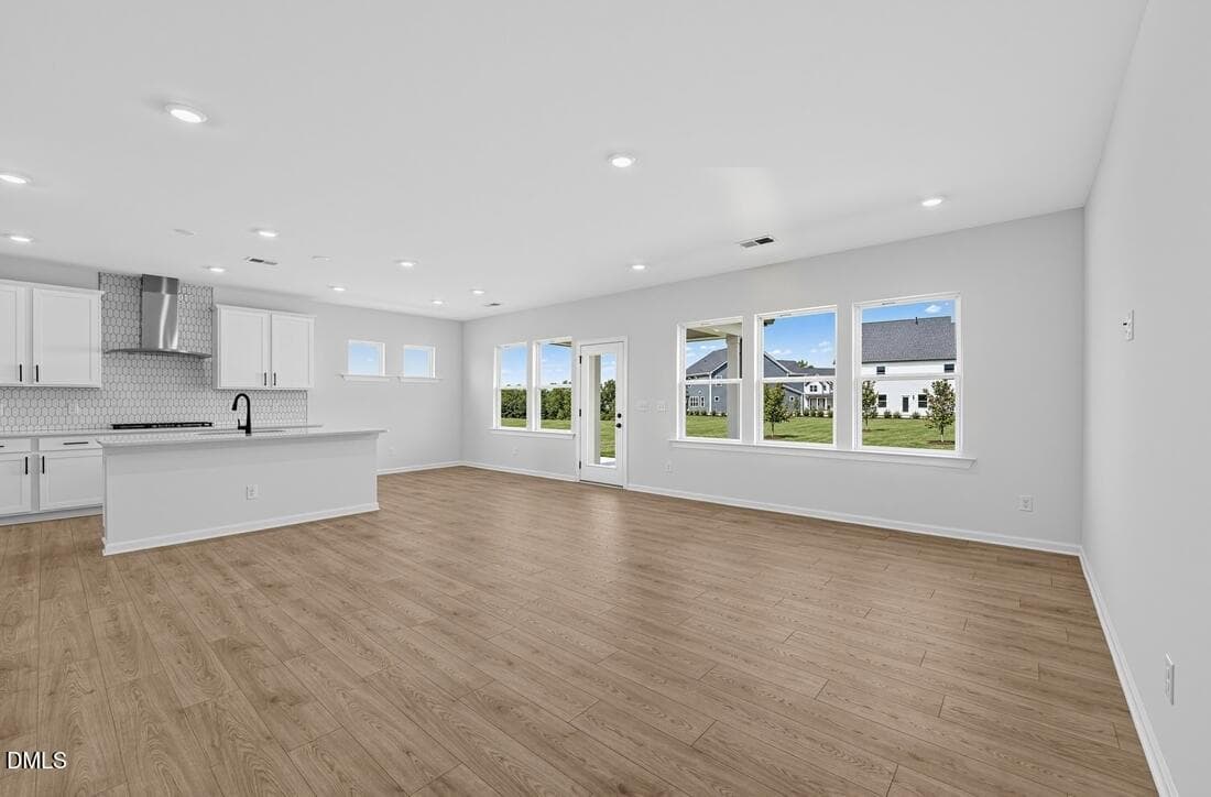hj-nc-raleigh-silverstone-traditional-sh - 2040 Mayglass Drive, Knightdale, NC 27545, Knightdale