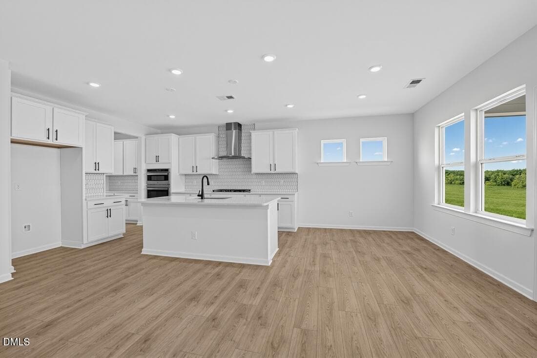 hj-nc-raleigh-silverstone-traditional-sh - 2040 Mayglass Drive, Knightdale, NC 27545, Knightdale