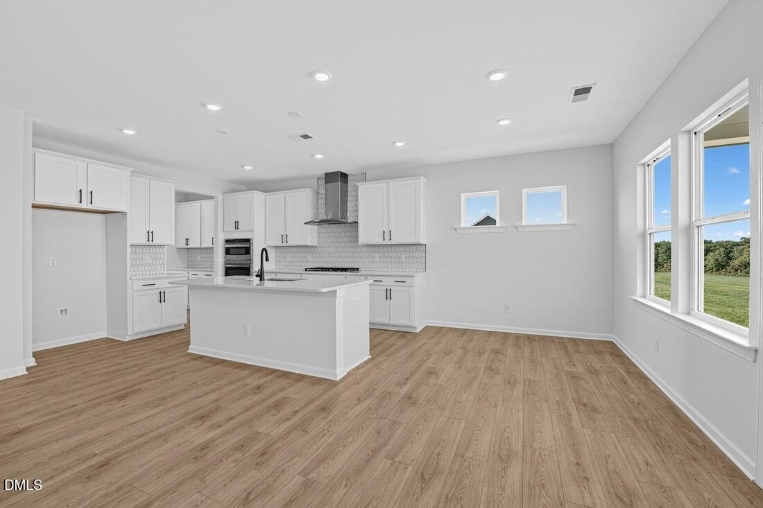 hj-nc-raleigh-silverstone-traditional-sh - 2040 Mayglass Drive, Knightdale, NC 27545, Knightdale