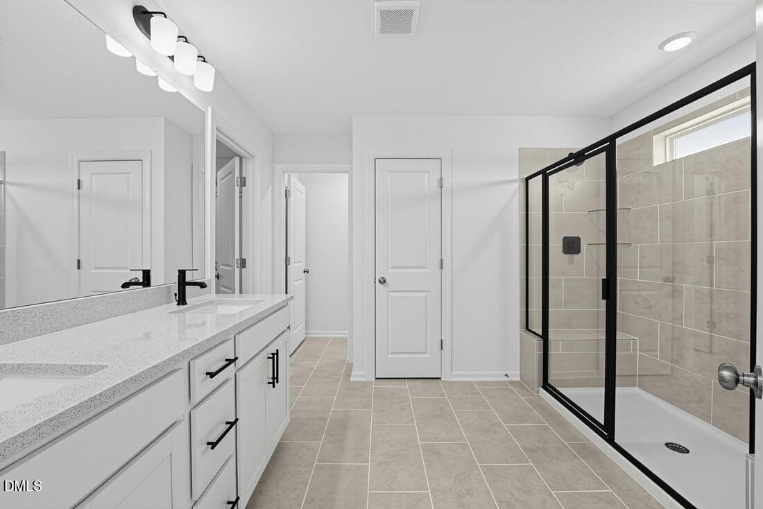 hj-nc-raleigh-silverstone-traditional-sh - 2040 Mayglass Drive, Knightdale, NC 27545, Knightdale