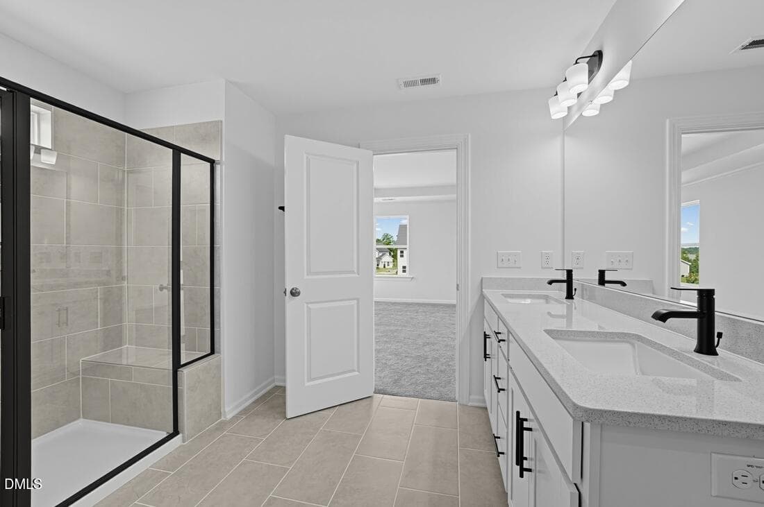 hj-nc-raleigh-silverstone-traditional-sh - 2040 Mayglass Drive, Knightdale, NC 27545, Knightdale