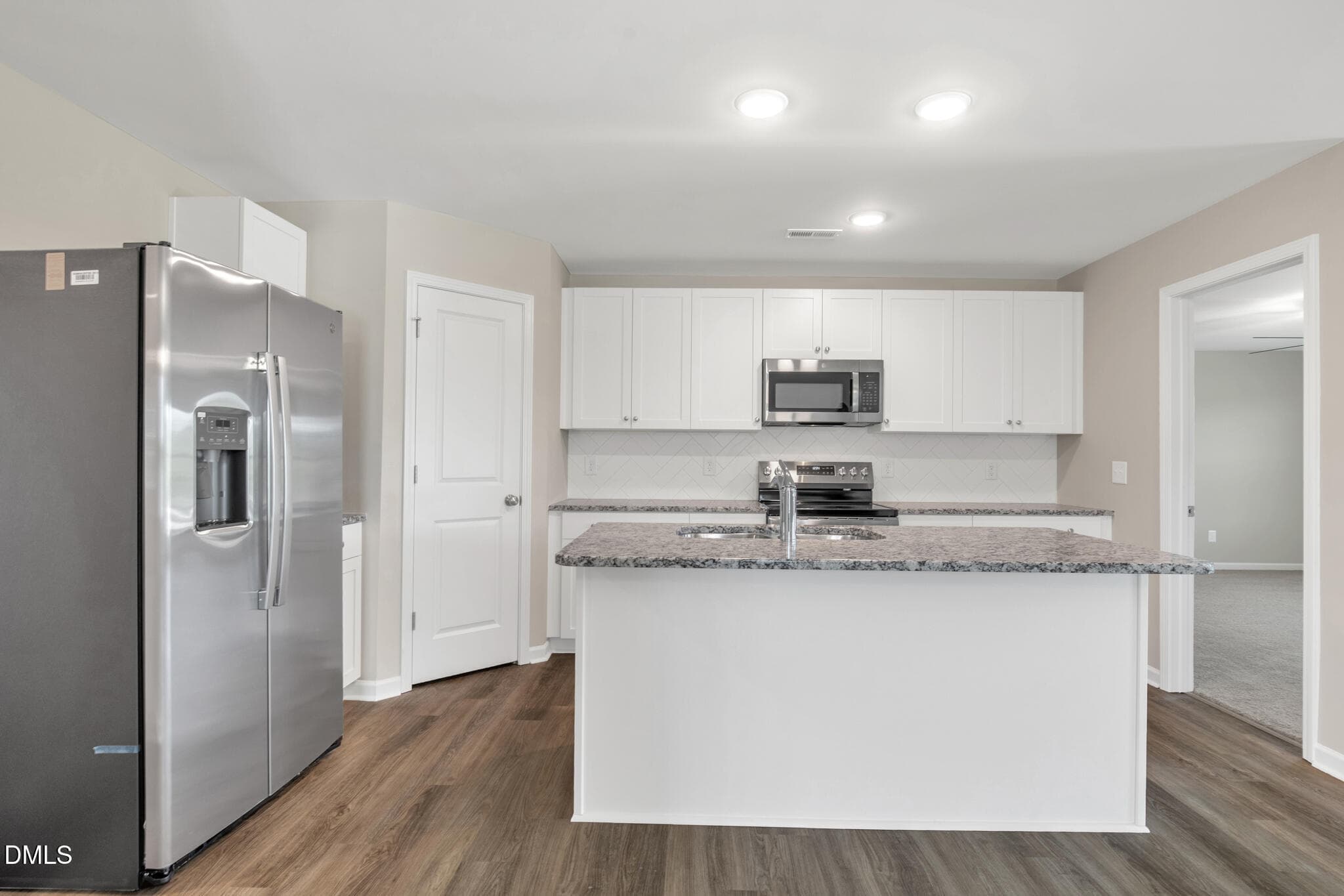 8 W Emily Gardens Dr(11 of 32) - 8 W Emily Gardens Drive, Selma, NC 27576