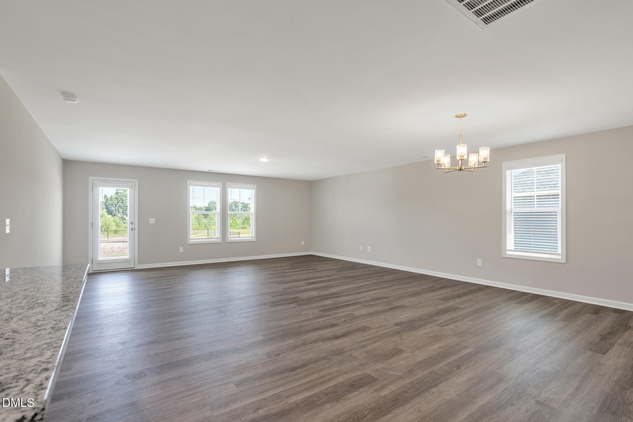 31 E Emily Gardens Dr(06 of 32) - 31 E Emily Gardens Drive, Selma, NC 27576