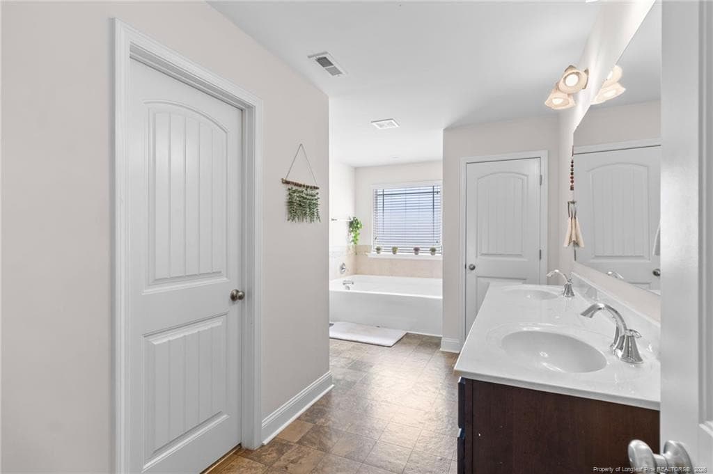 Photo 13 - 508 Angel Oak Drive, Bunnlevel, NC 28323