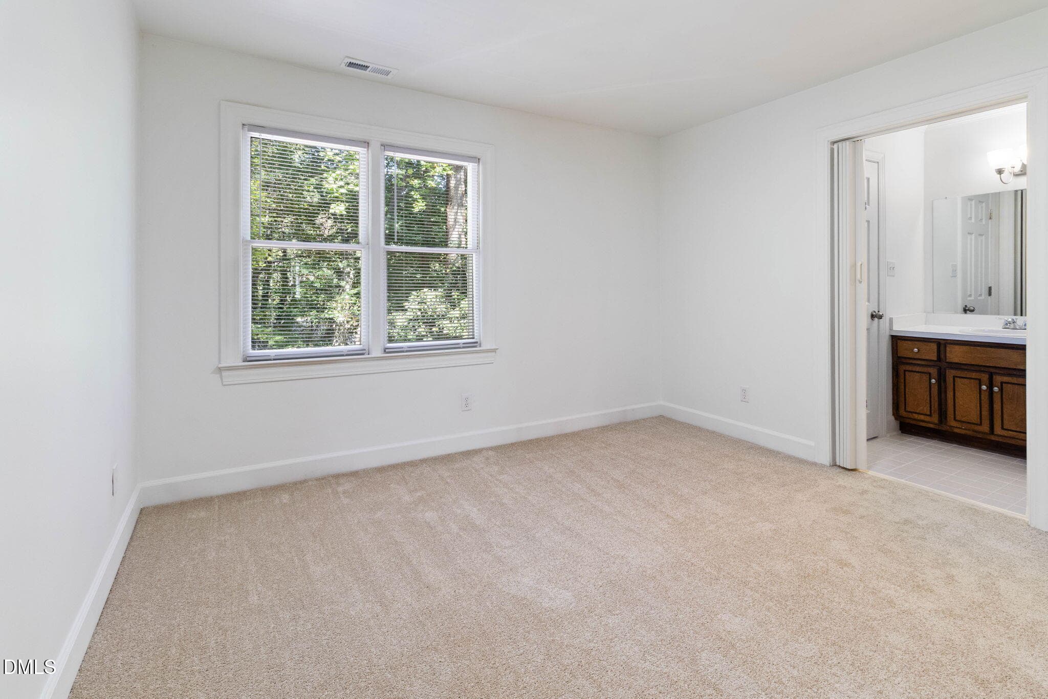 22-web-or-mls-IMG_0410 - 143 Hedgerow Court, Cary, NC 27513