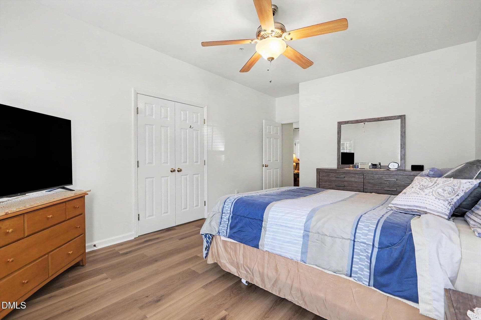 020_file_9700 - 511 Glenolden Court, Cary, NC 27513