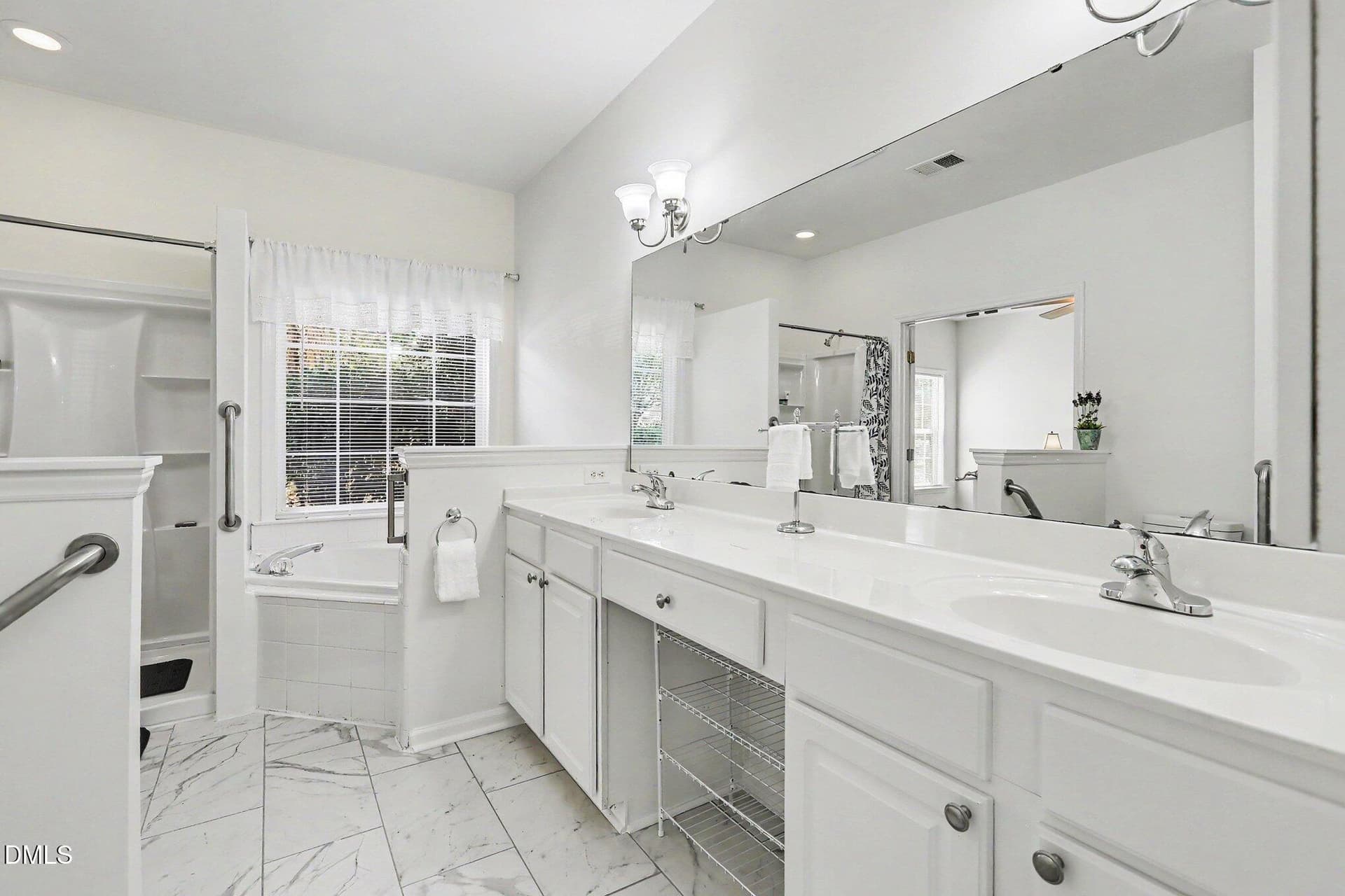026_file_3189 - 511 Glenolden Court, Cary, NC 27513