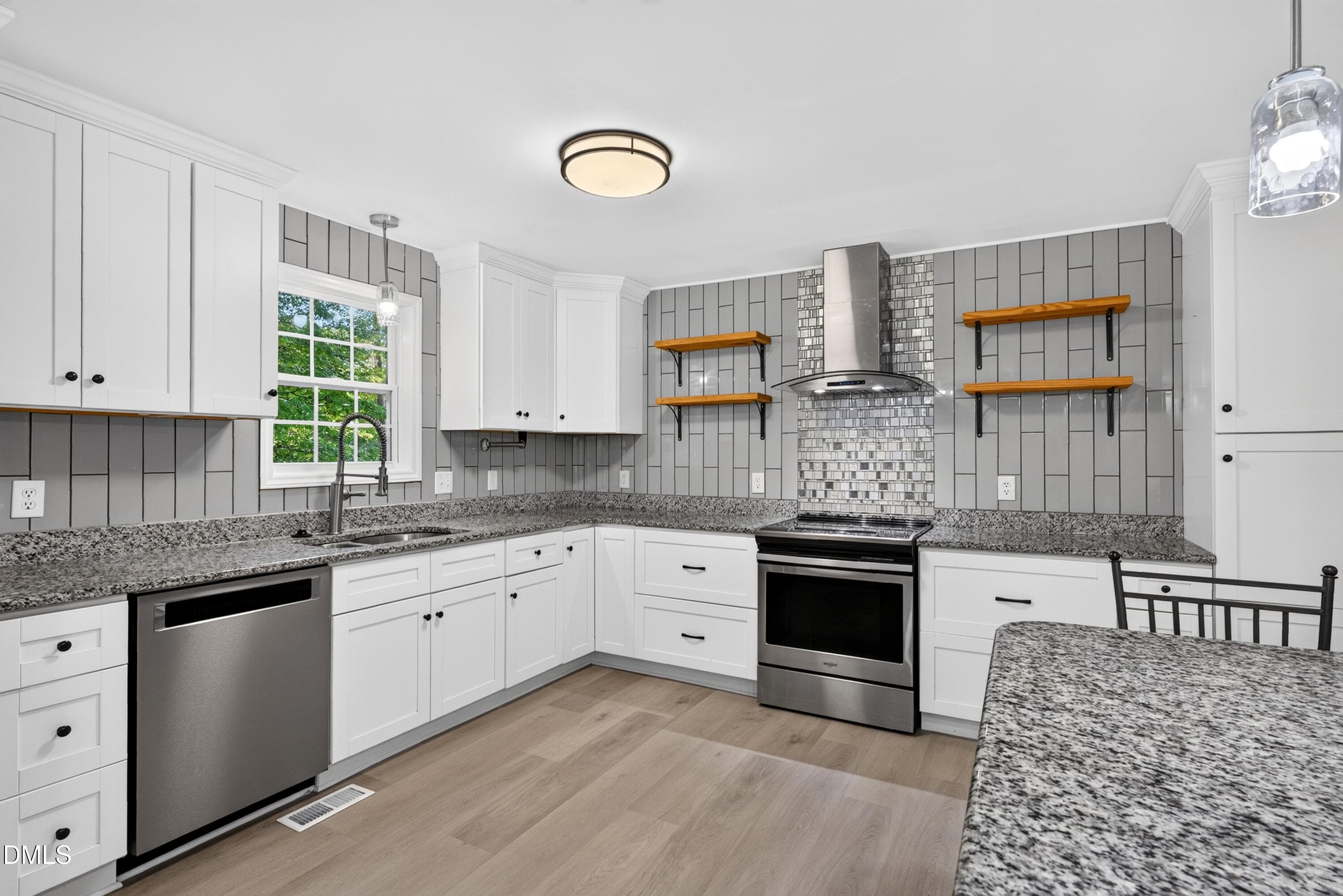 016 - 411 W Cedar Avenue, Wake Forest, NC 27587
