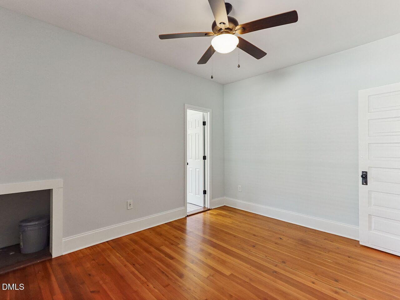 023-1280x960-master-bedroom - 1208 Taylor Street, Durham, NC 27701
