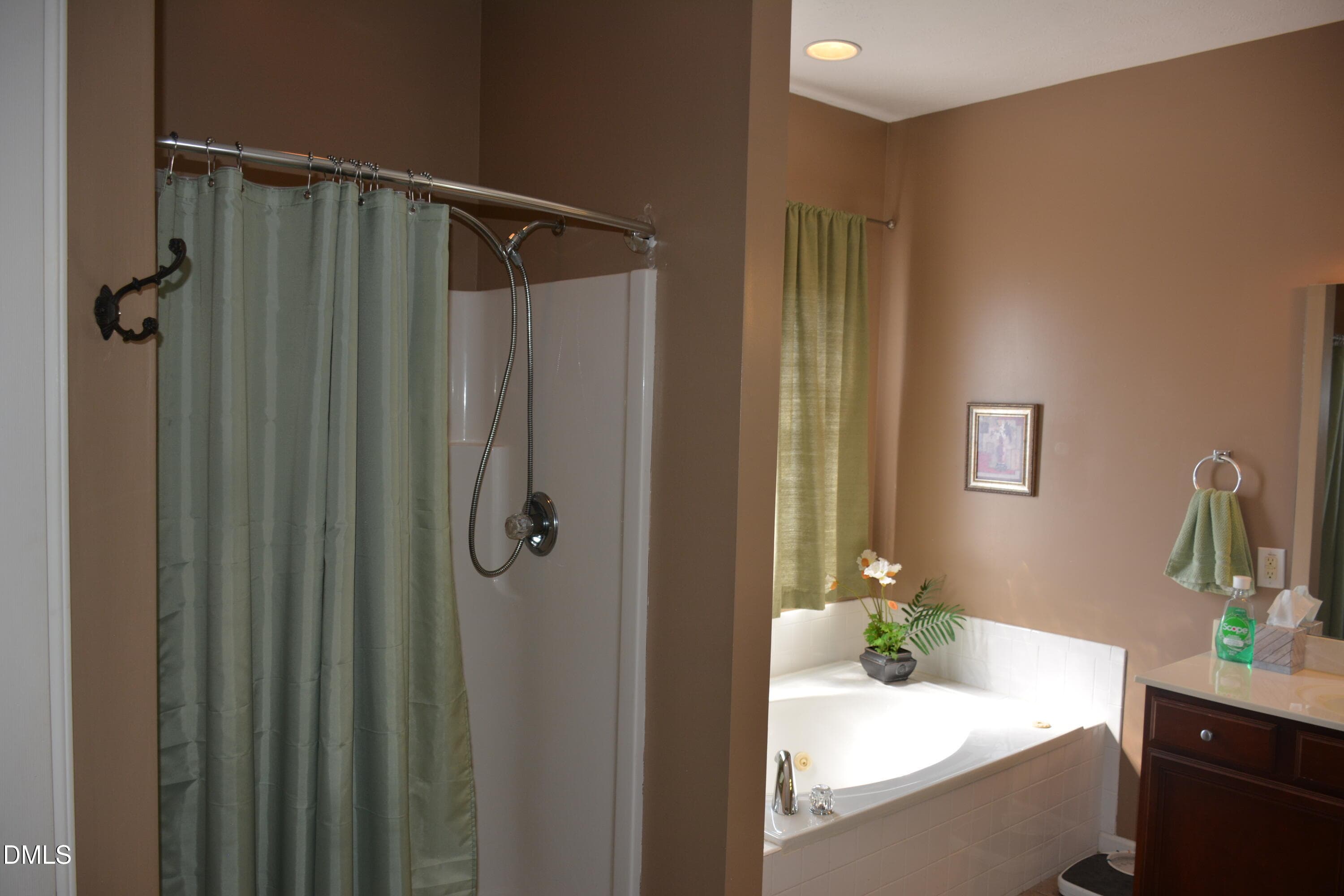 Primary bath combo - 116 Leggett Drive, Cameron, NC 28326