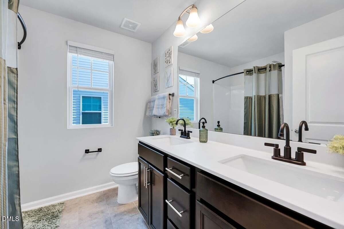 Upstairs full bathroom - 285 Carolina Maple Drive, Franklinton, NC 27525