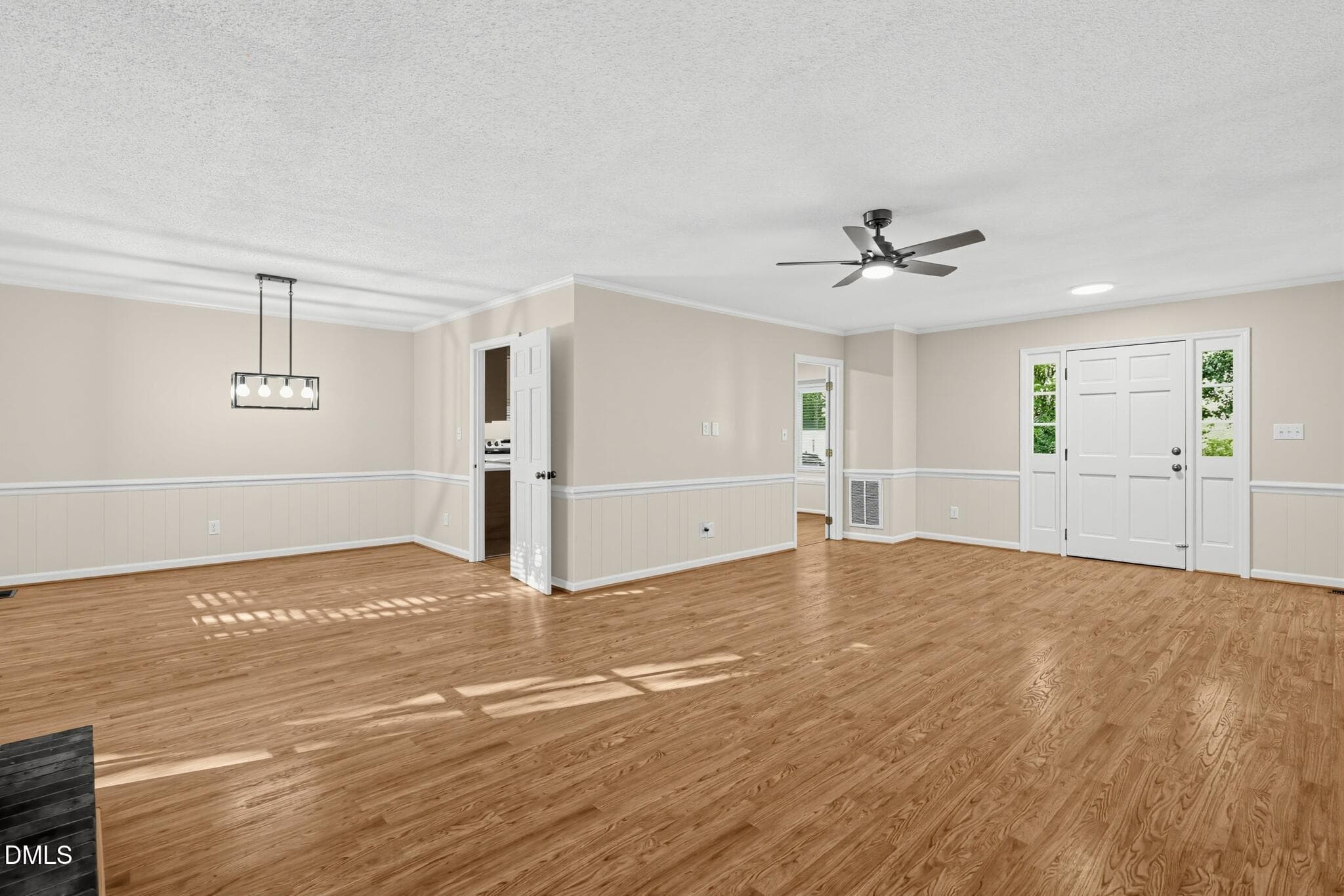 11_2600_Valley_Woods_Ct-Living_room-_144 - 2600 Valley Woods Court, Raleigh, NC 27613