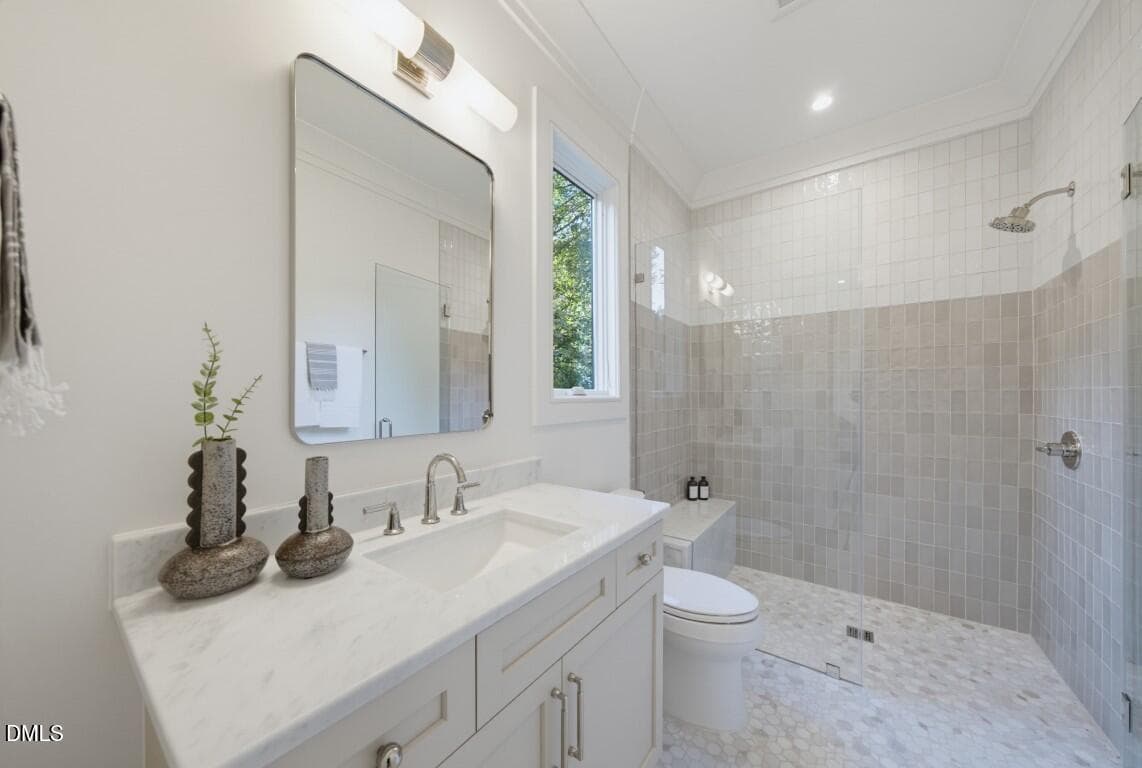 Guest Ensuite - 4907 Yadkin Drive, Raleigh, NC 27609