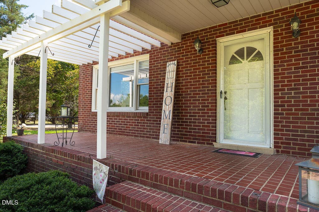 Cute Front Porch - 3199 Nc-55, Coats, NC 27521
