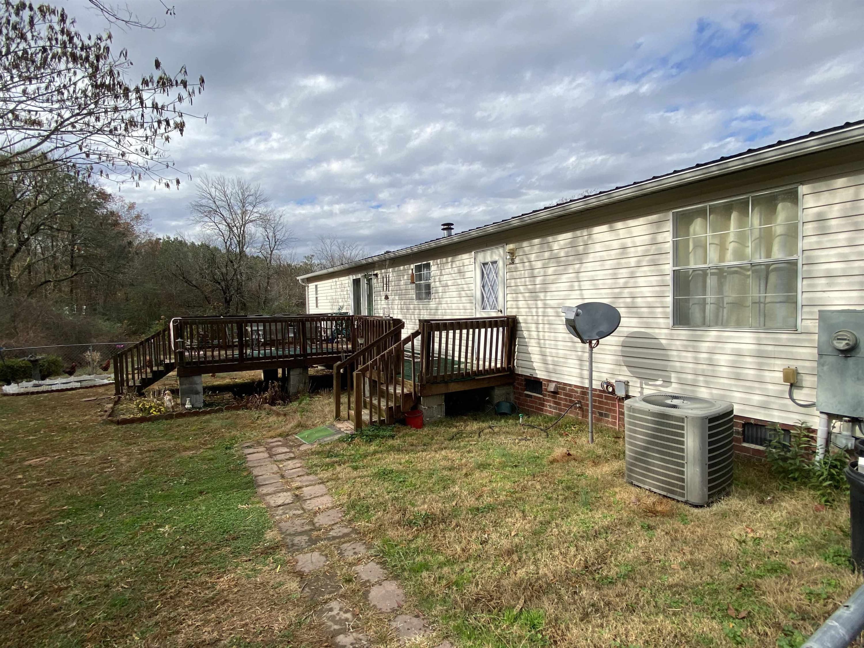 Photo 3 - 423 W Raleigh Street, Bennett, NC 27208