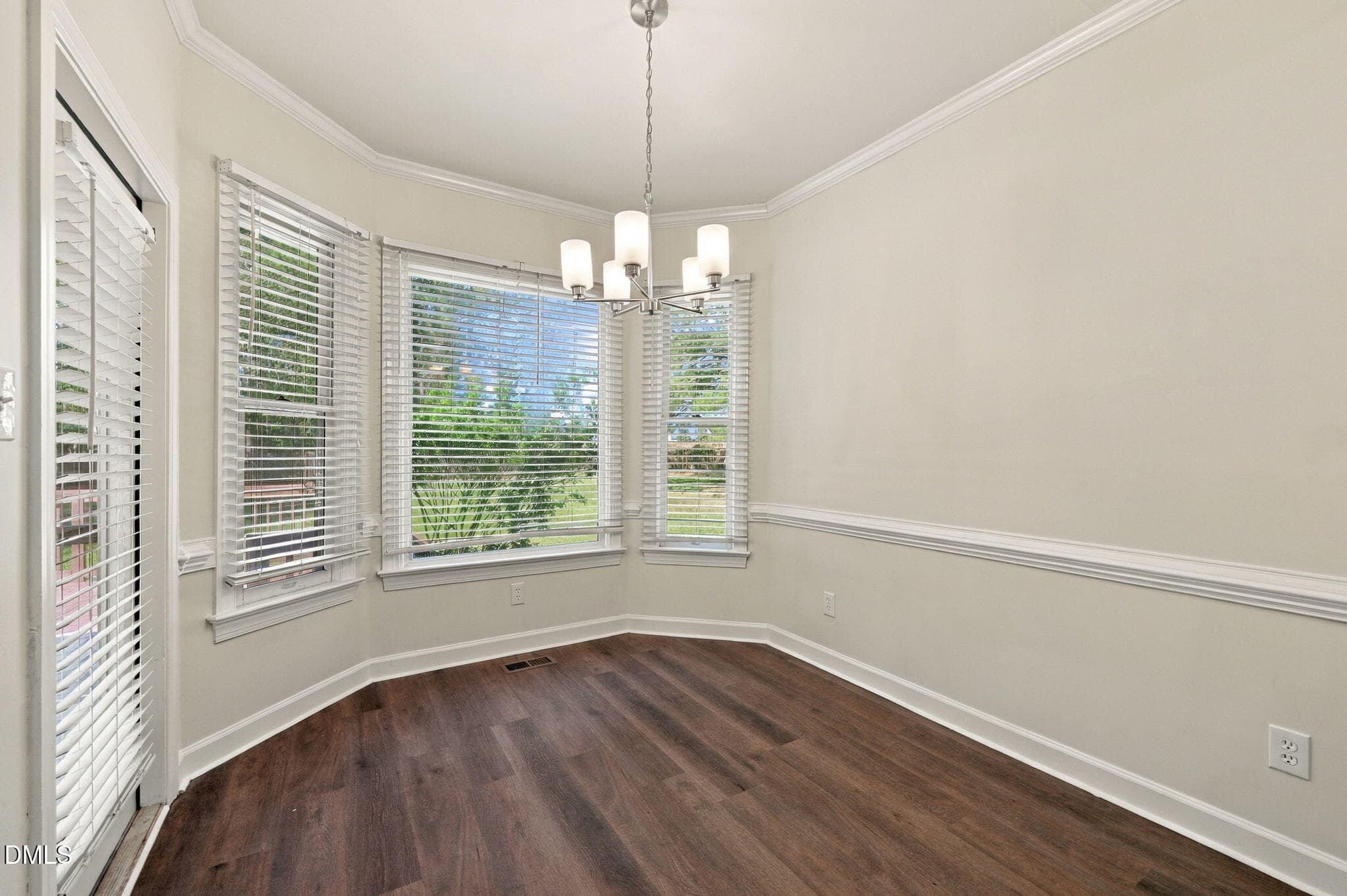 17-web-or-mls-IMG_1178 - 824 Elbridge Drive, Raleigh, NC 27603