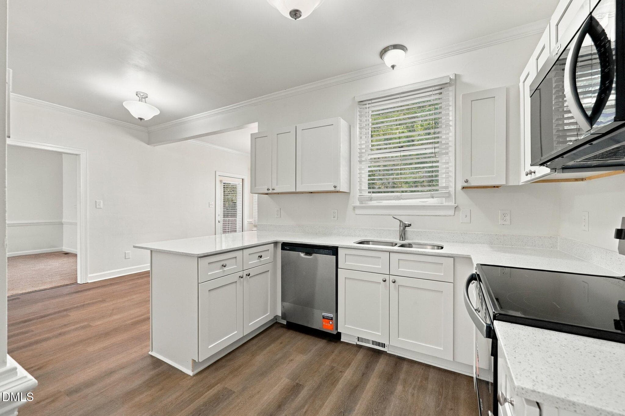21-web-or-mls-IMG_1190_edit - 824 Elbridge Drive, Raleigh, NC 27603