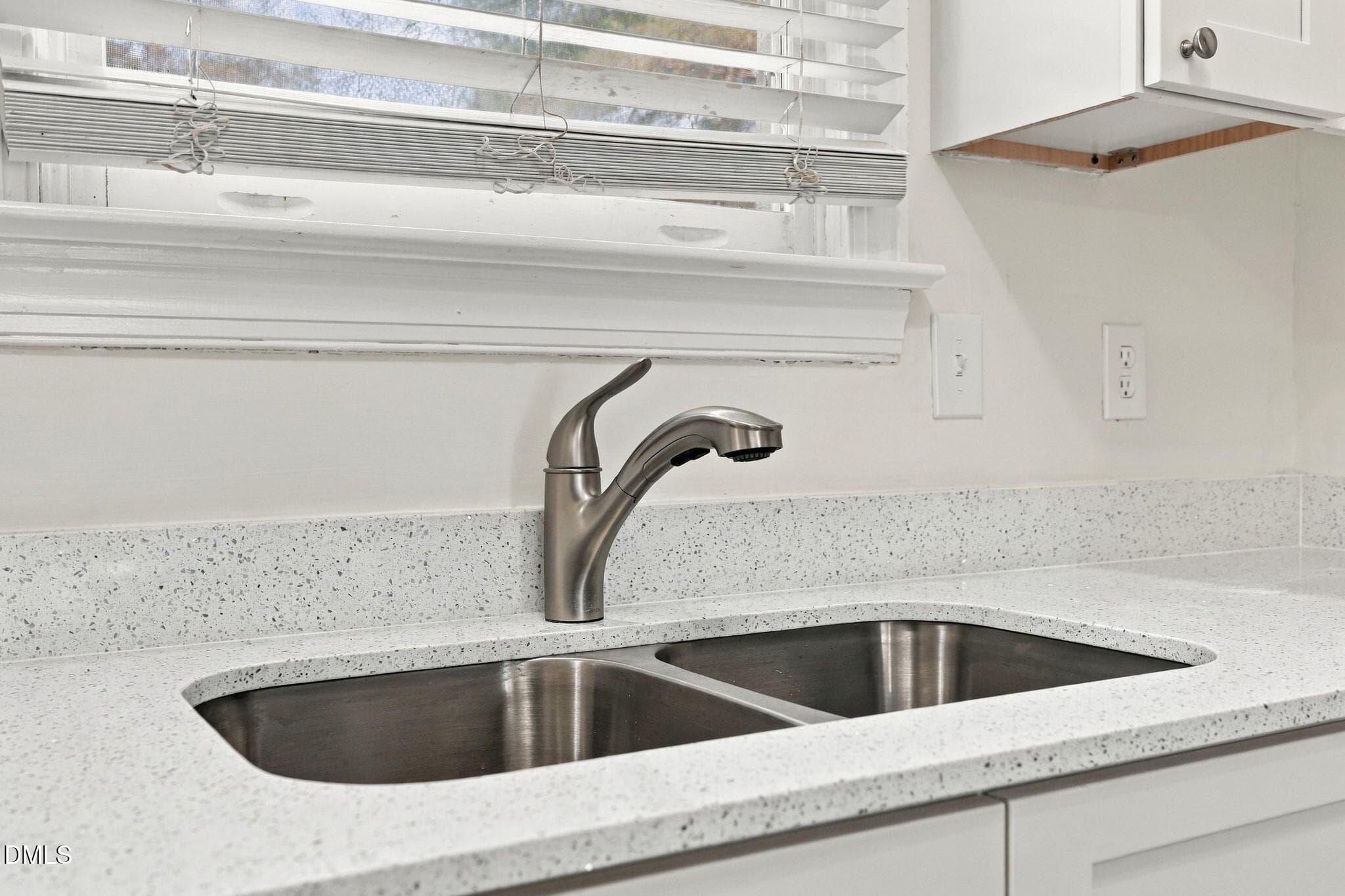23-web-or-mls-IMG_1196_edit - 824 Elbridge Drive, Raleigh, NC 27603