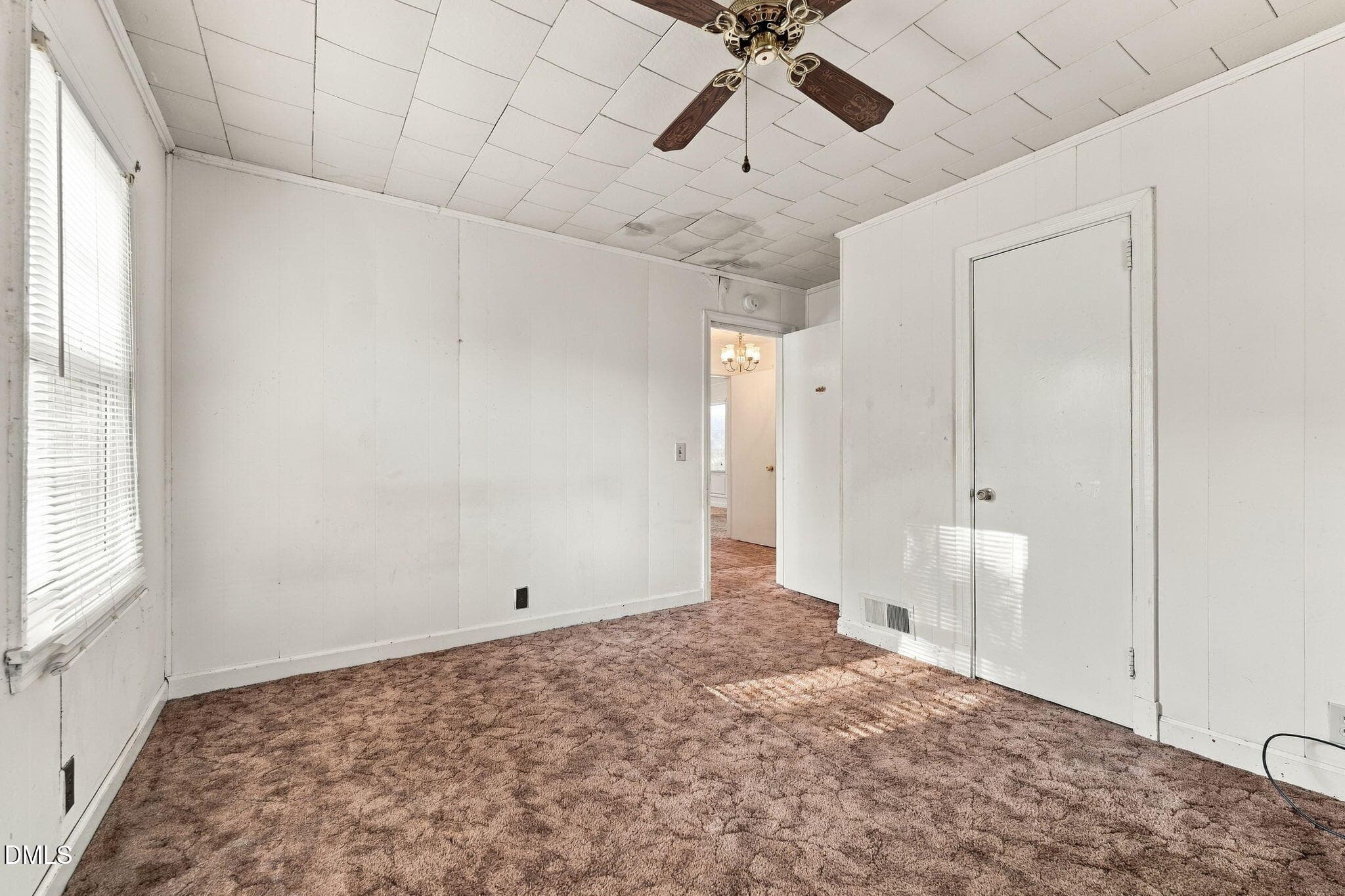 16-web-or-mls-_2355864 - 607 Walker Avenue, Graham, NC 27253, Graham