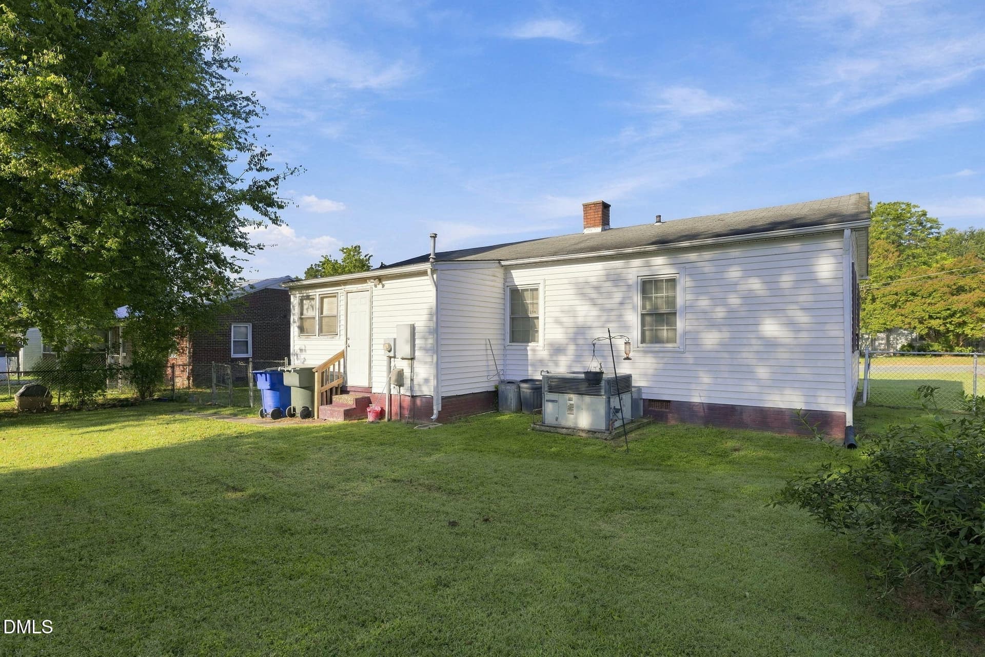 28-web-or-mls-_2355918 - 607 Walker Avenue, Graham, NC 27253