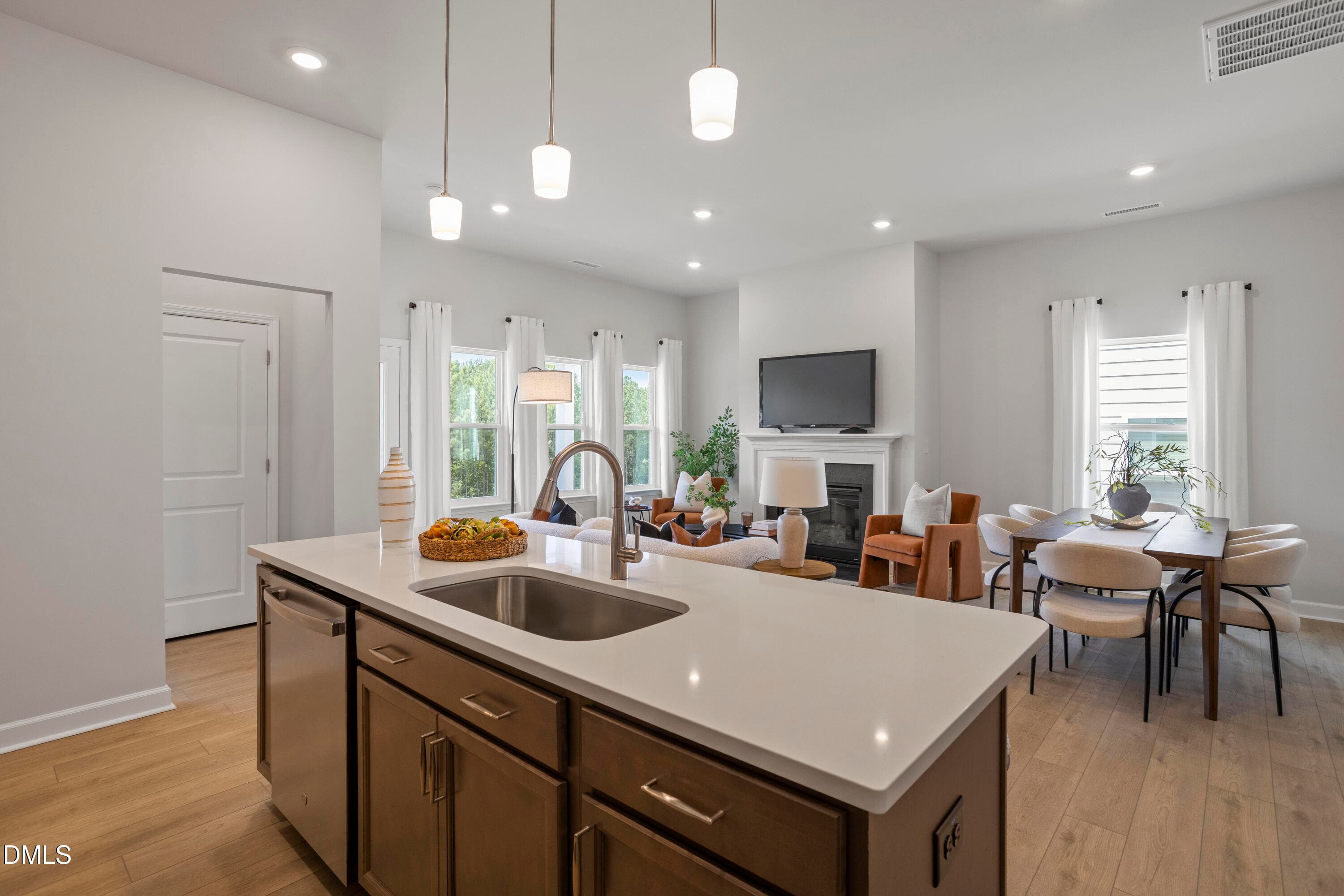 Kitchen 2 - 1018 Greer Mill Grove 584, Durham, NC 27703
