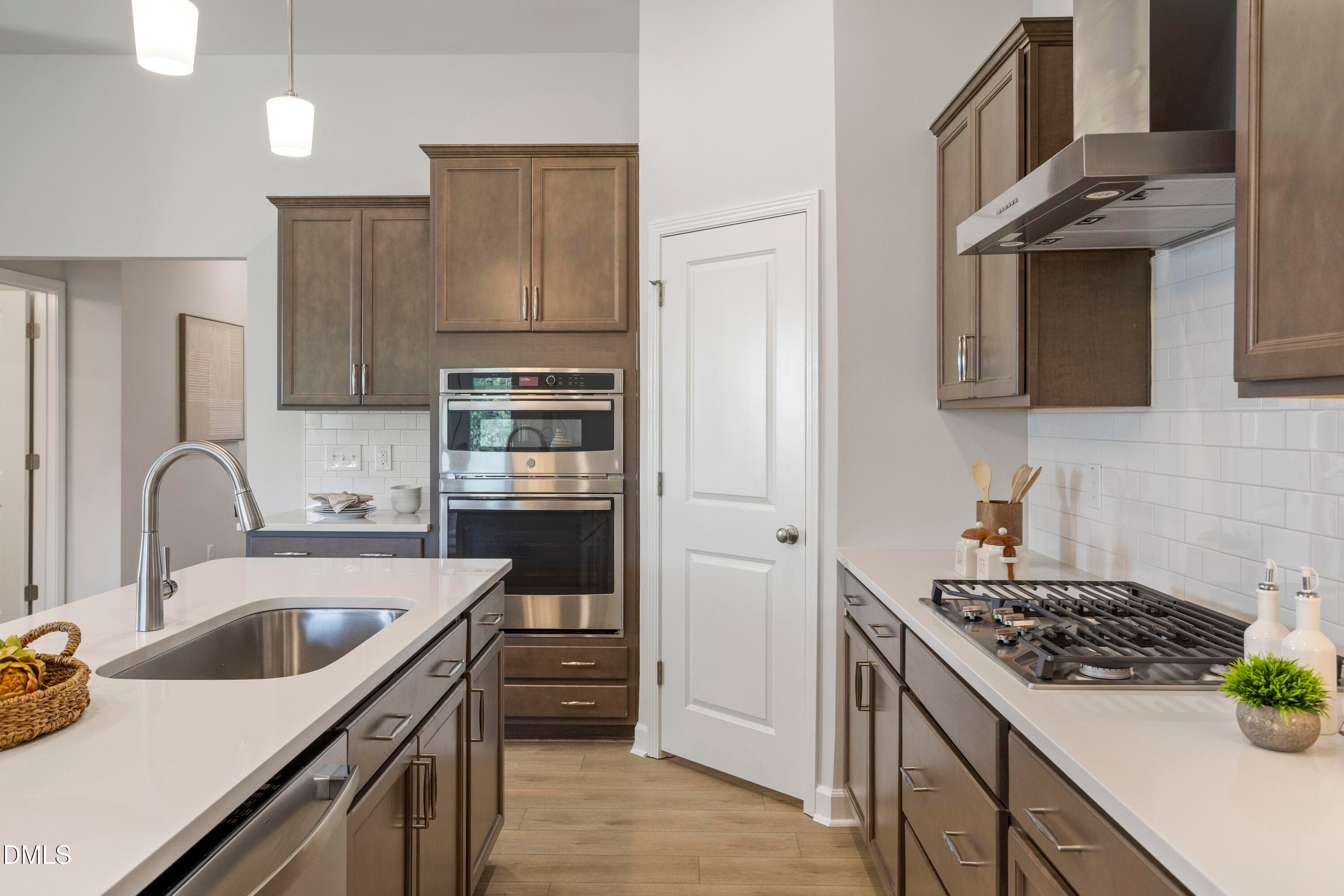 Kitchen 3 - 1018 Greer Mill Grove 584, Durham, NC 27703