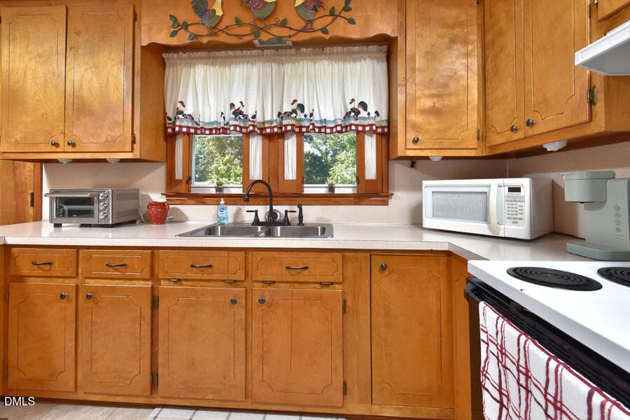Kitchen - 108 S Elm Street, Creedmoor, NC 27522, Creedmoor