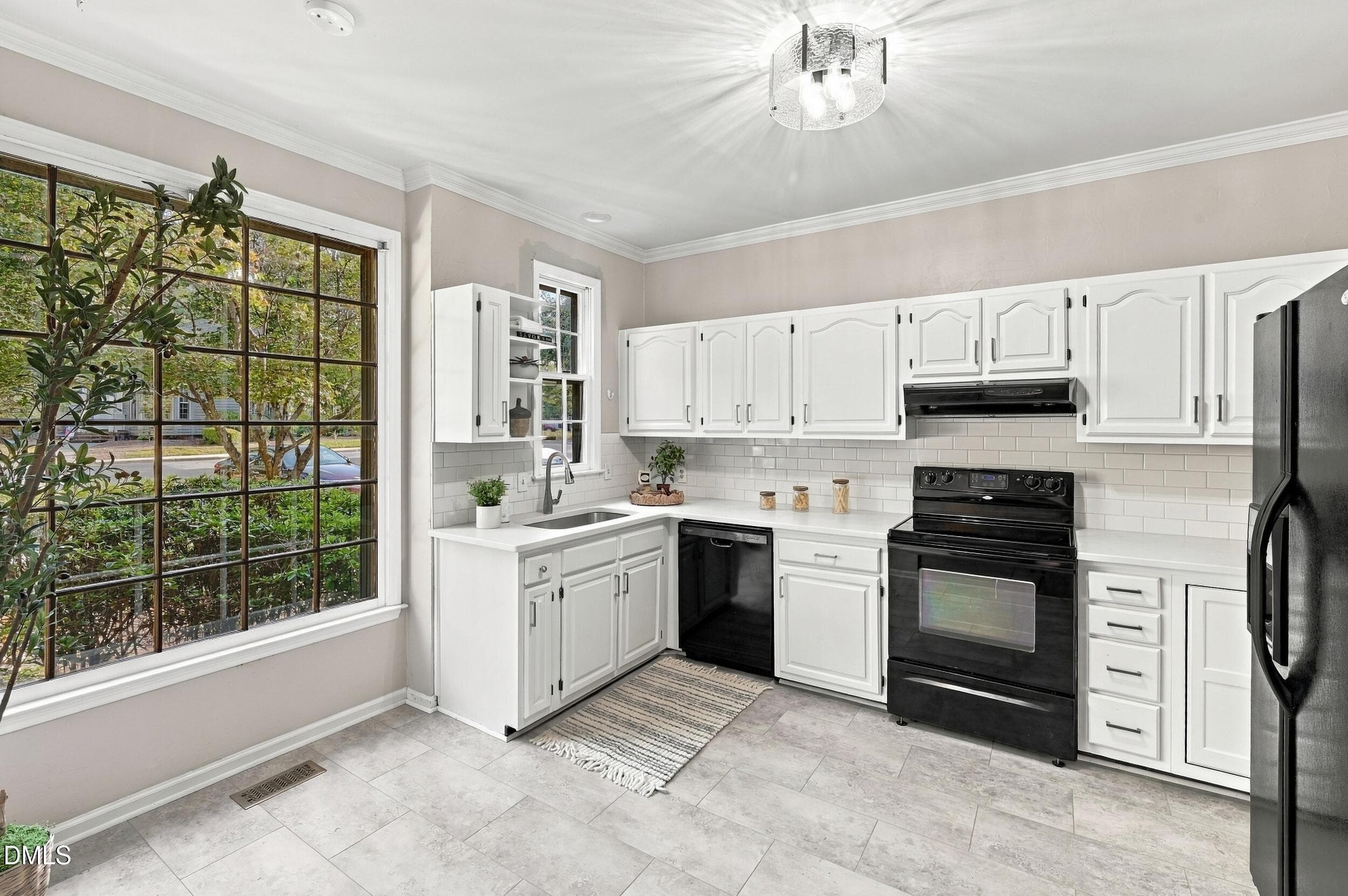 Kitchen - 902 Albany Court, Raleigh, NC 27615