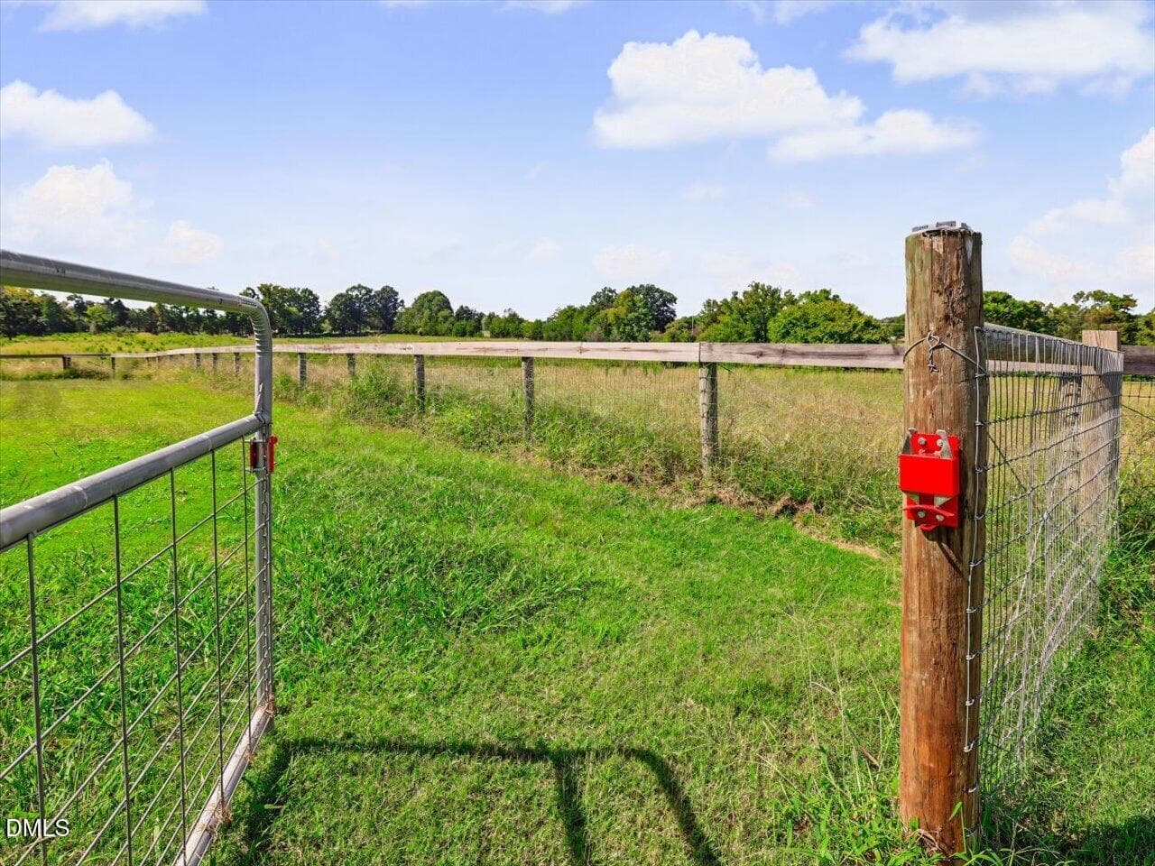005-Fenced Front Yard - 520 Plainfield Church Road, Siler City, NC 27344