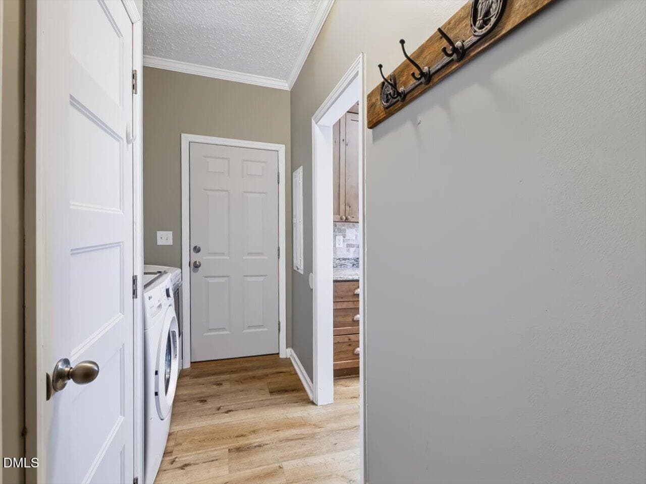 050-Mudroom - 520 Plainfield Church Road, Siler City, NC 27344