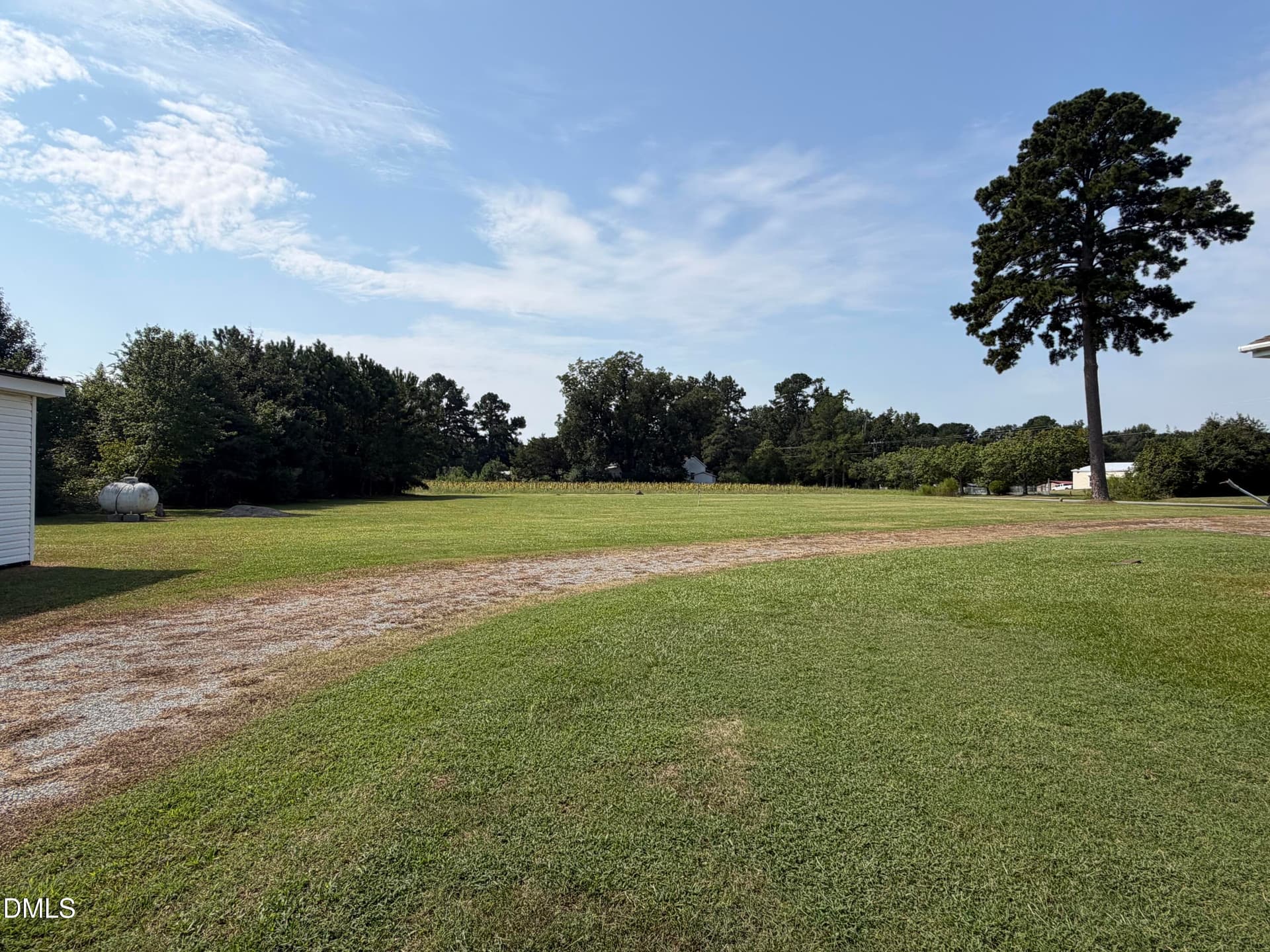 IMG_7429 - 406 Woodruff Road, Selma, NC 27576