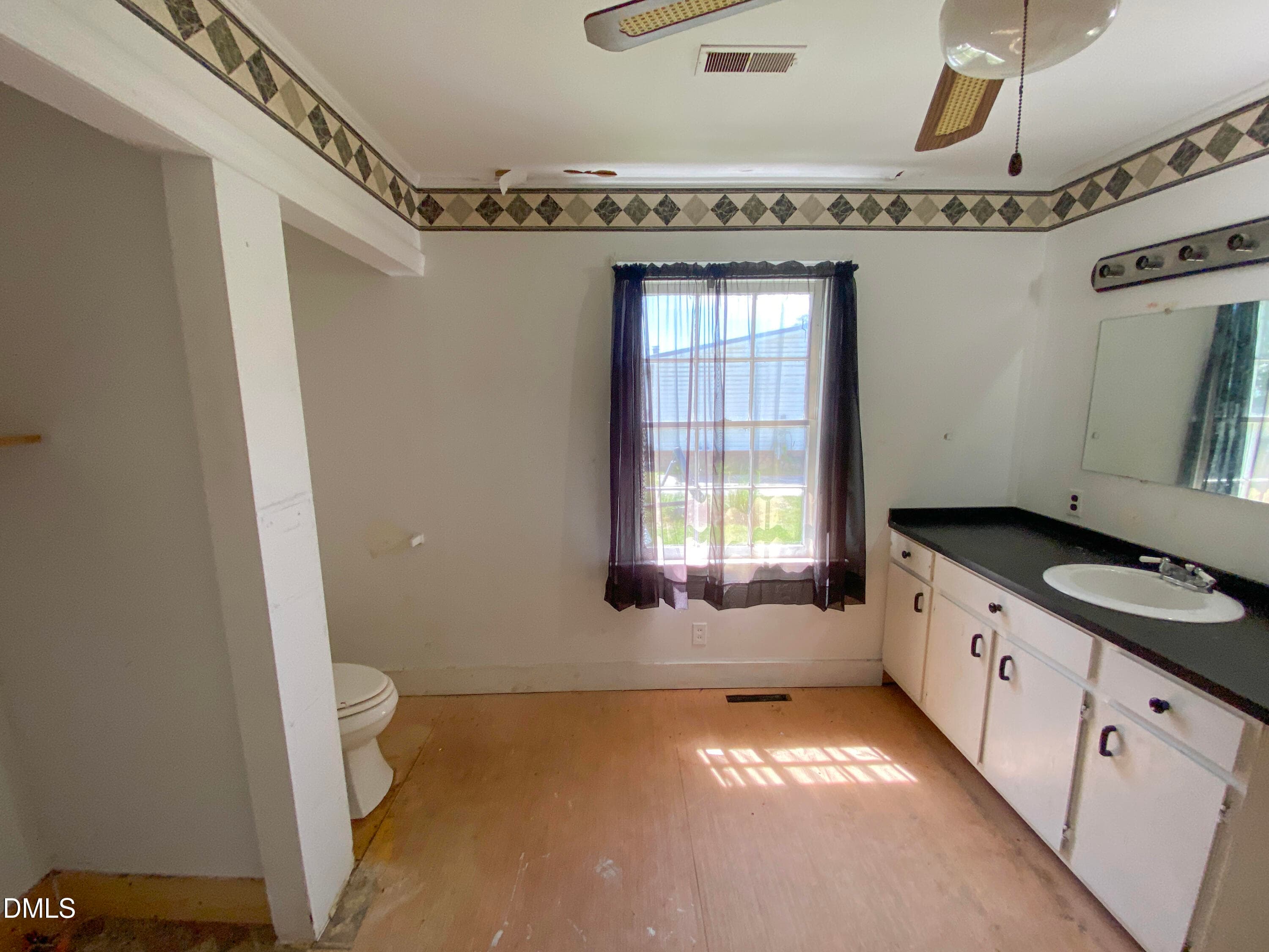 IMG_6810 - 513 Pear Street, Kinston, NC 28504