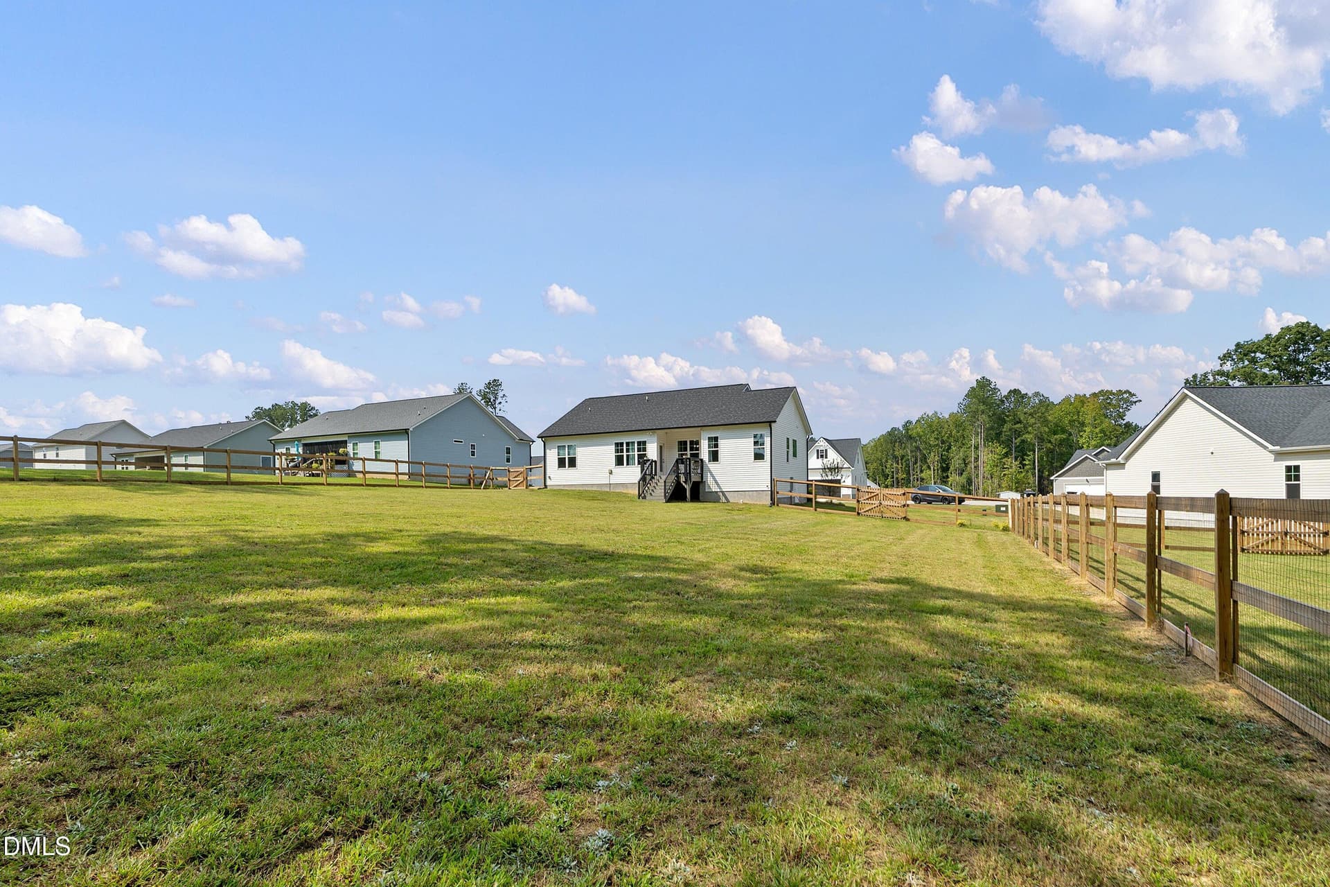 41-240 Sourgum Ct_3978 - 240 Sourgum Court, Zebulon, NC 27597